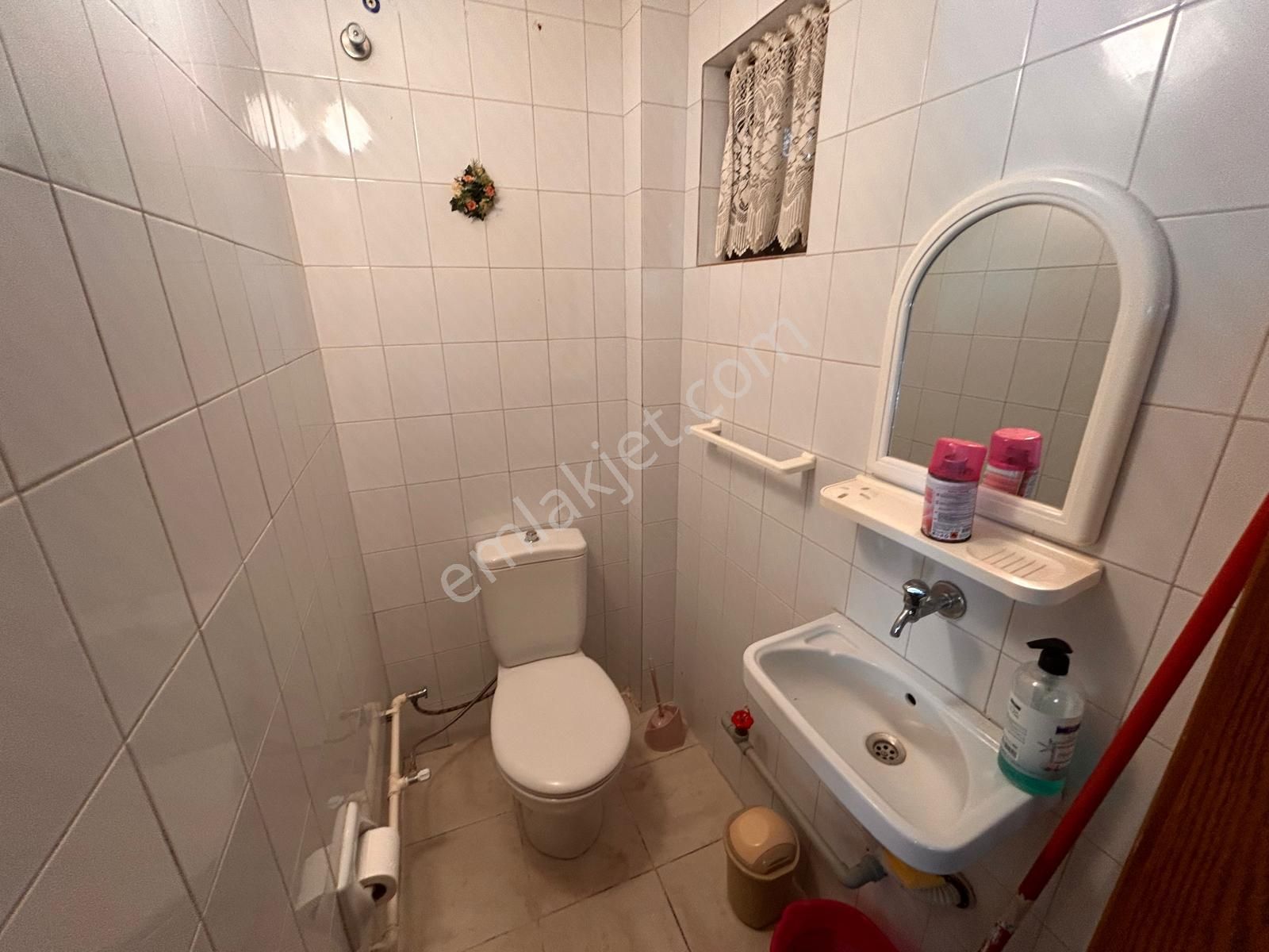 Davutlar Sahilde Denize 250mt Geniş Bahçeli Verandalı 5+1 Fırsat Villa - Görsel 26