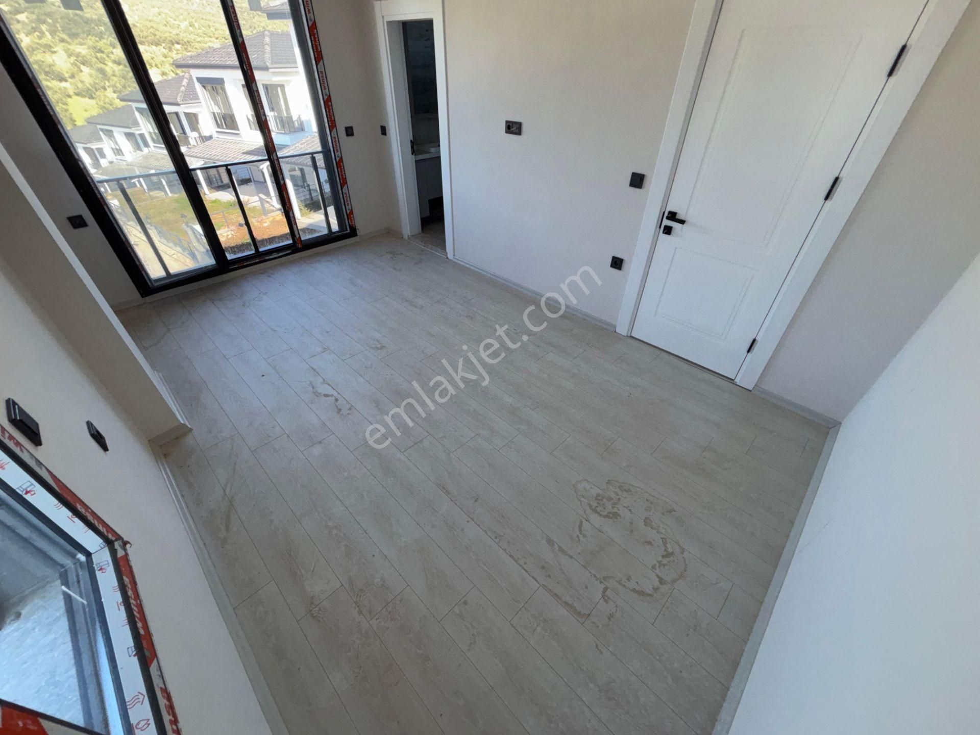 Yiğit'ten Küçükkuyuda Havuzlu Full Deniz Manzaralı 3+1 Lüx Villa - Görsel 19