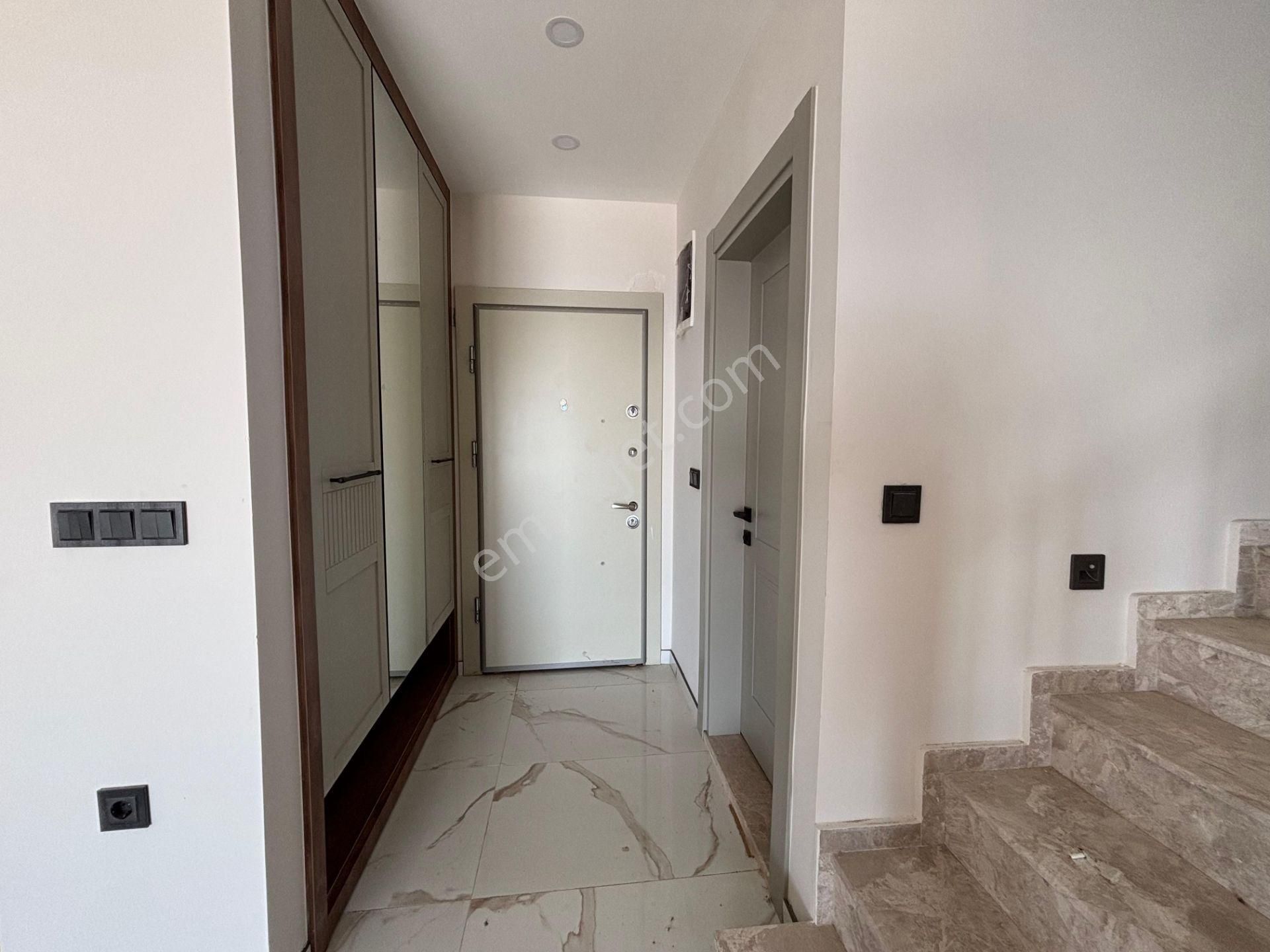 Yiğit'ten Küçükkuyuda Havuzlu Full Deniz Manzaralı 3+1 Lüx Villa - Görsel 34