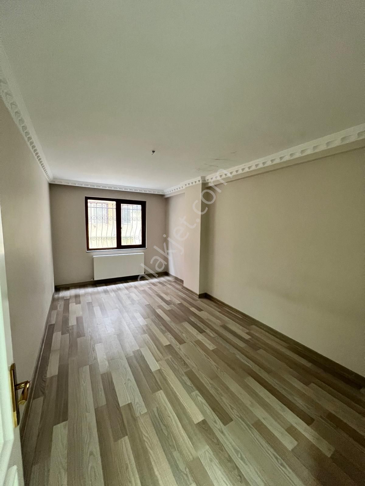 Salıpazarı Yeni Mahalle Geniş Kiralık 1+1 Daire - Görsel 10