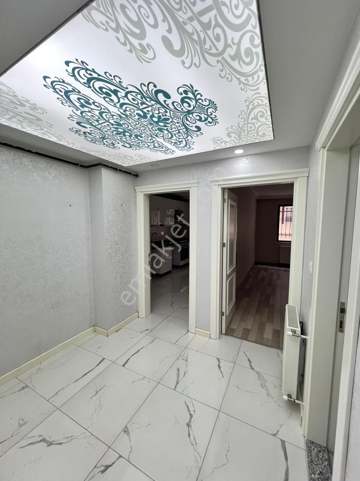Salıpazarı Yeni Mahalle Geniş Kiralık 1+1 Daire - Görsel 9