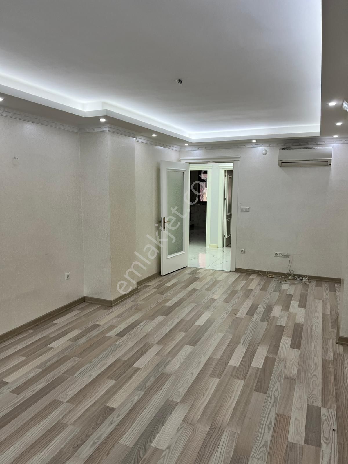 Salıpazarı Yeni Mahalle Geniş Kiralık 1+1 Daire - Görsel 6