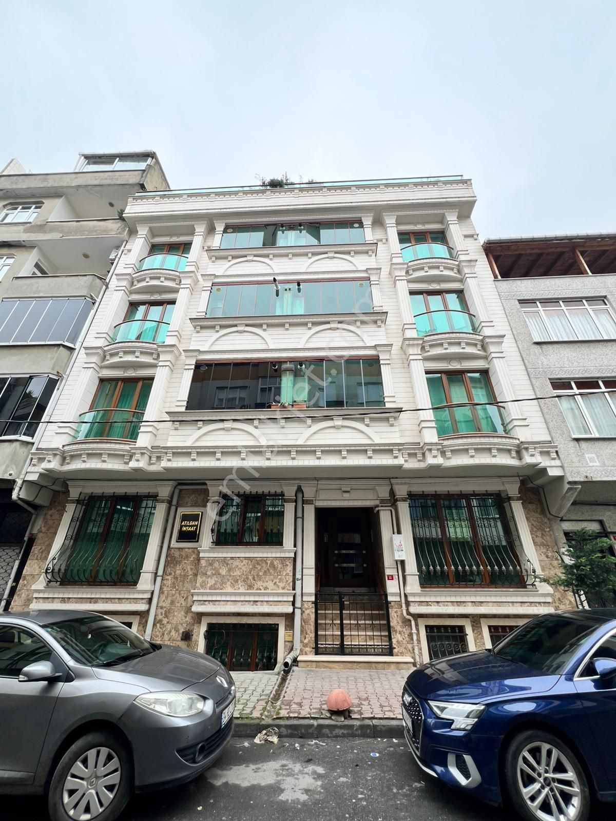 Salıpazarı Yeni Mahalle Geniş Kiralık 1+1 Daire