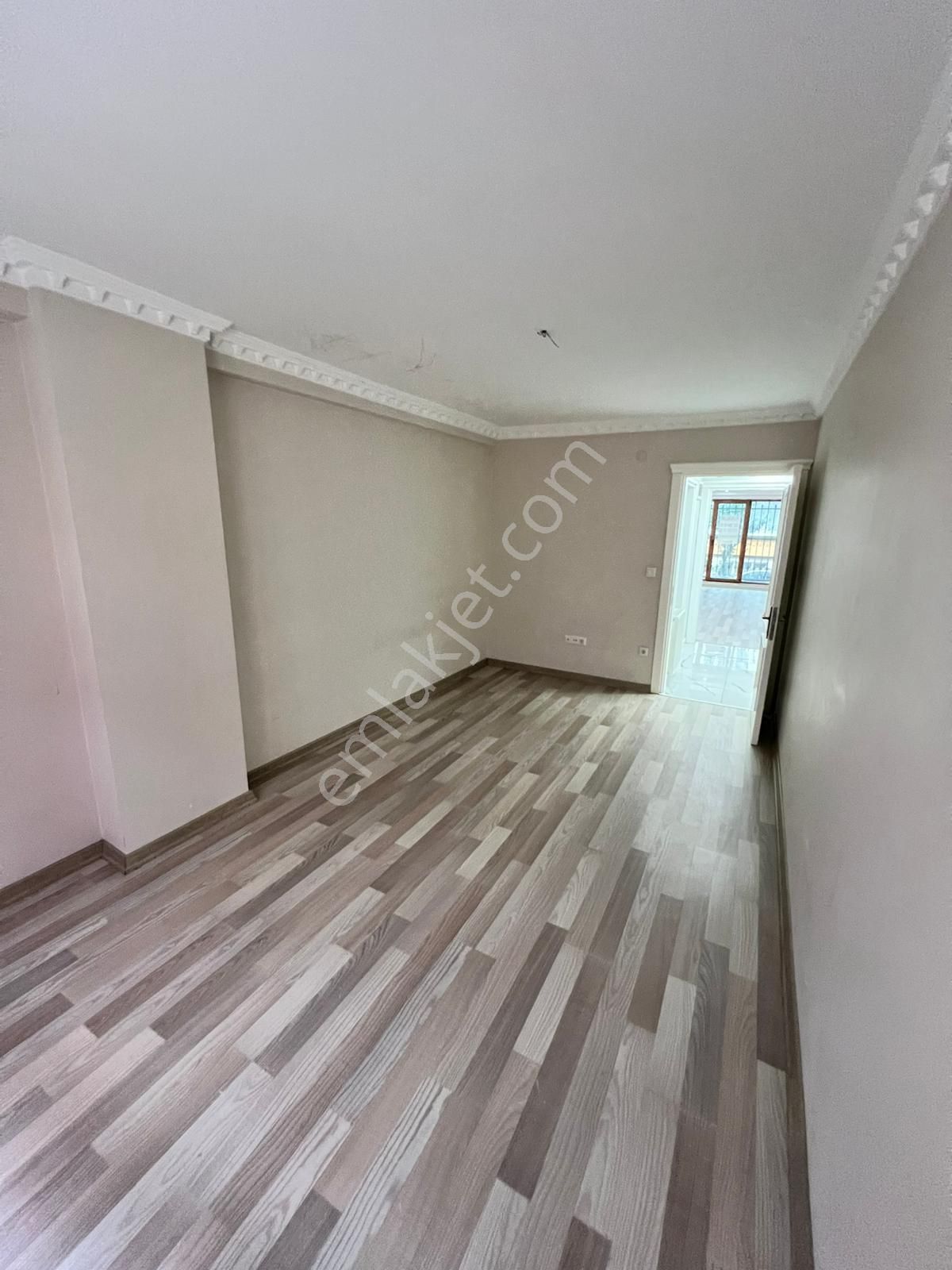 Salıpazarı Yeni Mahalle Geniş Kiralık 1+1 Daire - Görsel 12