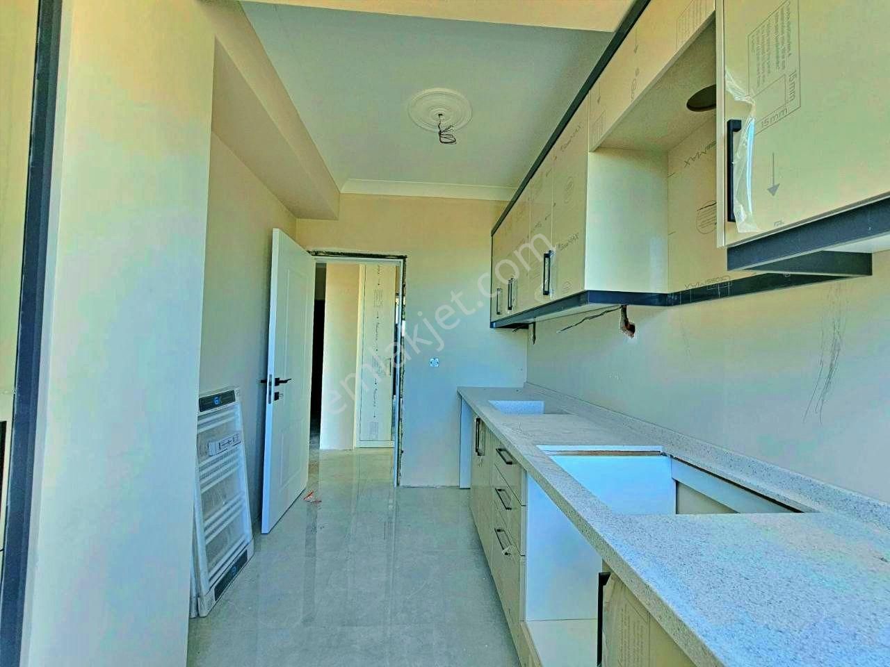 Uytundan Kadıköyde Ayrı Mutfaklı Satılık Sıfır 2+1 Daire - Görsel 13