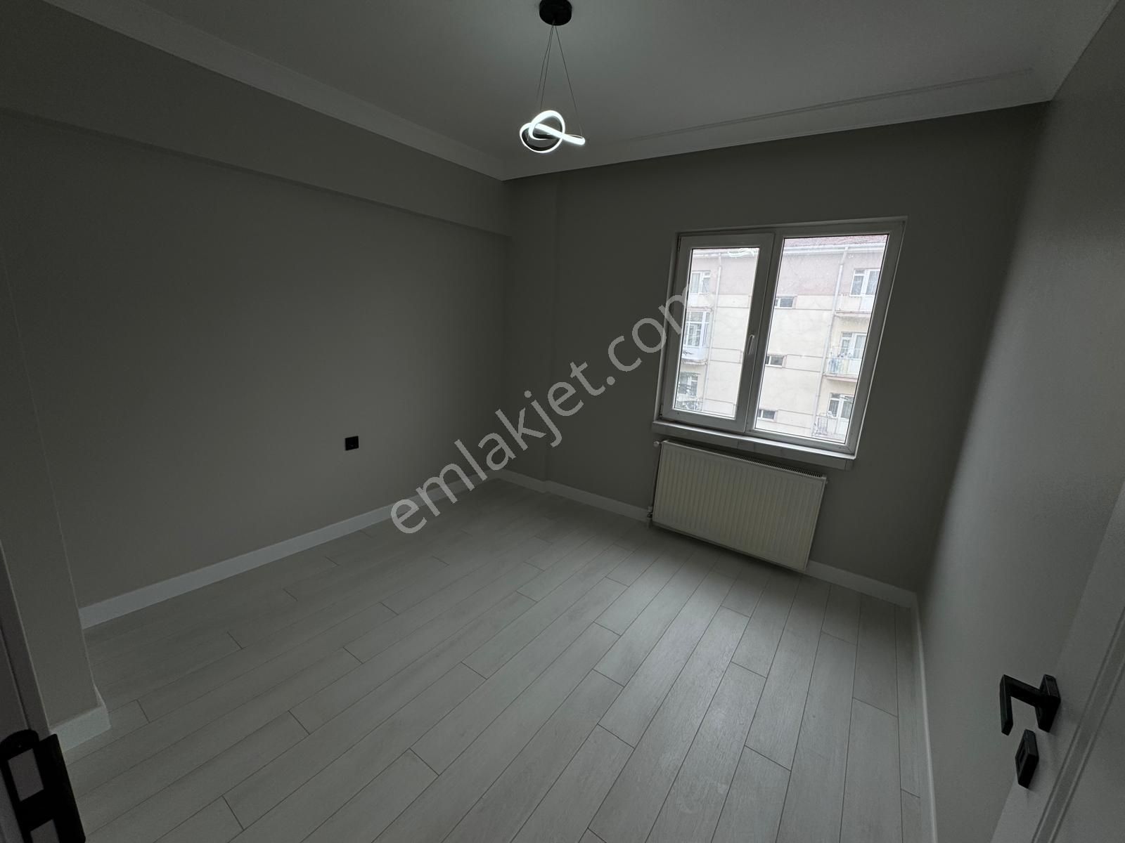 Aktif Emlak'tan Fatih Metro Dibinde 3+1 Full Yapılı Satılık Daire!!! - Görsel 7