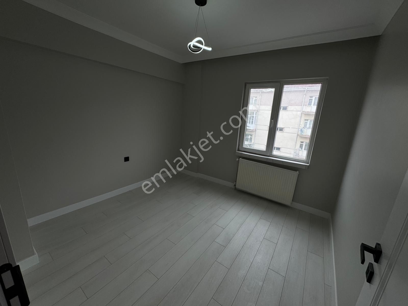 Aktif Emlak'tan Fatih Metro Dibinde 3+1 Full Yapılı Satılık Daire!!! - Görsel 6