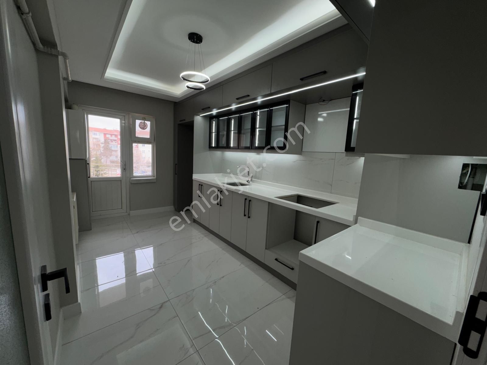 Aktif Emlak'tan Fatih Metro Dibinde 3+1 Full Yapılı Satılık Daire!!! - Görsel 35