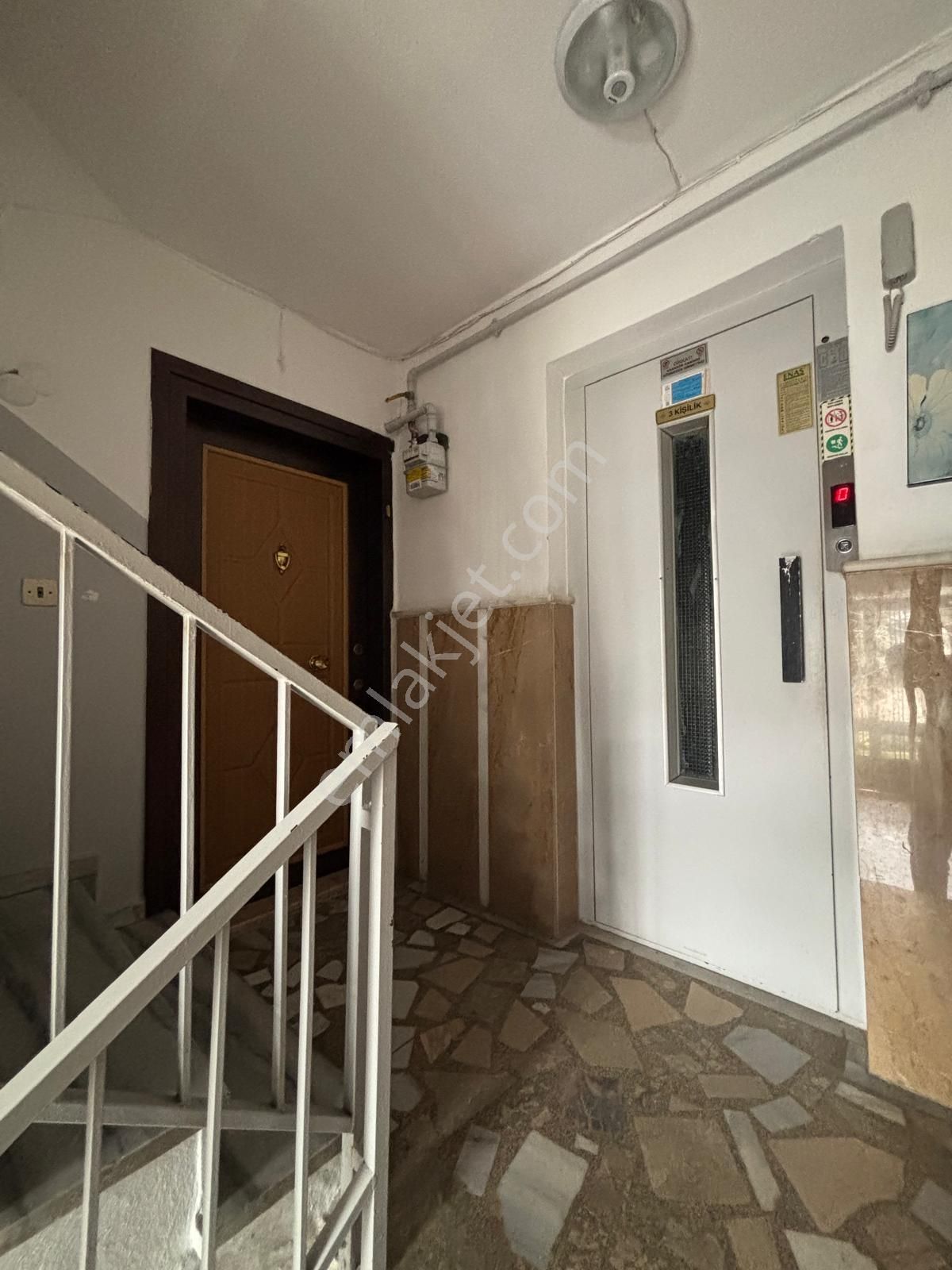 Kartal Petrolişde Çanakkale Caddesine Paralel Kiralık 2+1 Daire - Görsel 17