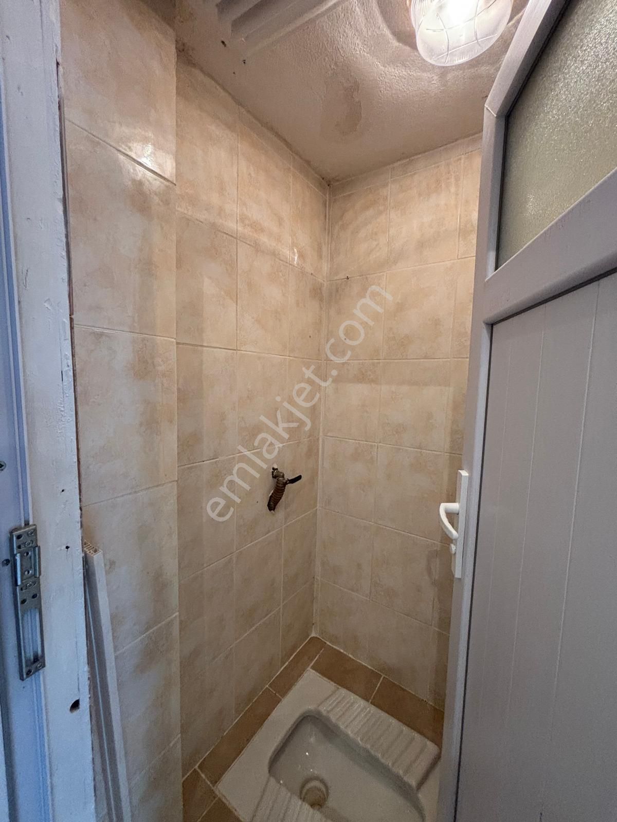 Kartal Petrolişde Çanakkale Caddesine Paralel Kiralık 2+1 Daire - Görsel 14