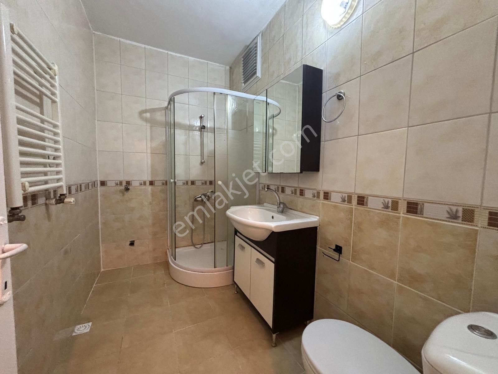 Kartal Petrolişde Çanakkale Caddesine Paralel Kiralık 2+1 Daire - Görsel 12