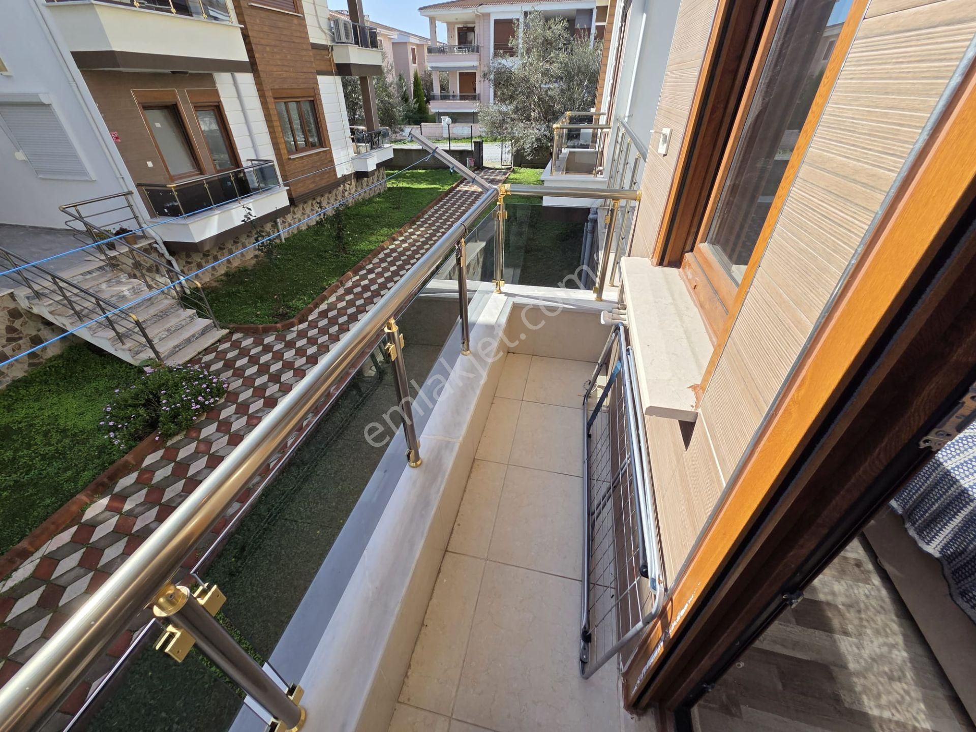 Altınoluk İlkbahar Emlaktan Havuzlu Sitede Yüksek Girişli Daire - Görsel 20