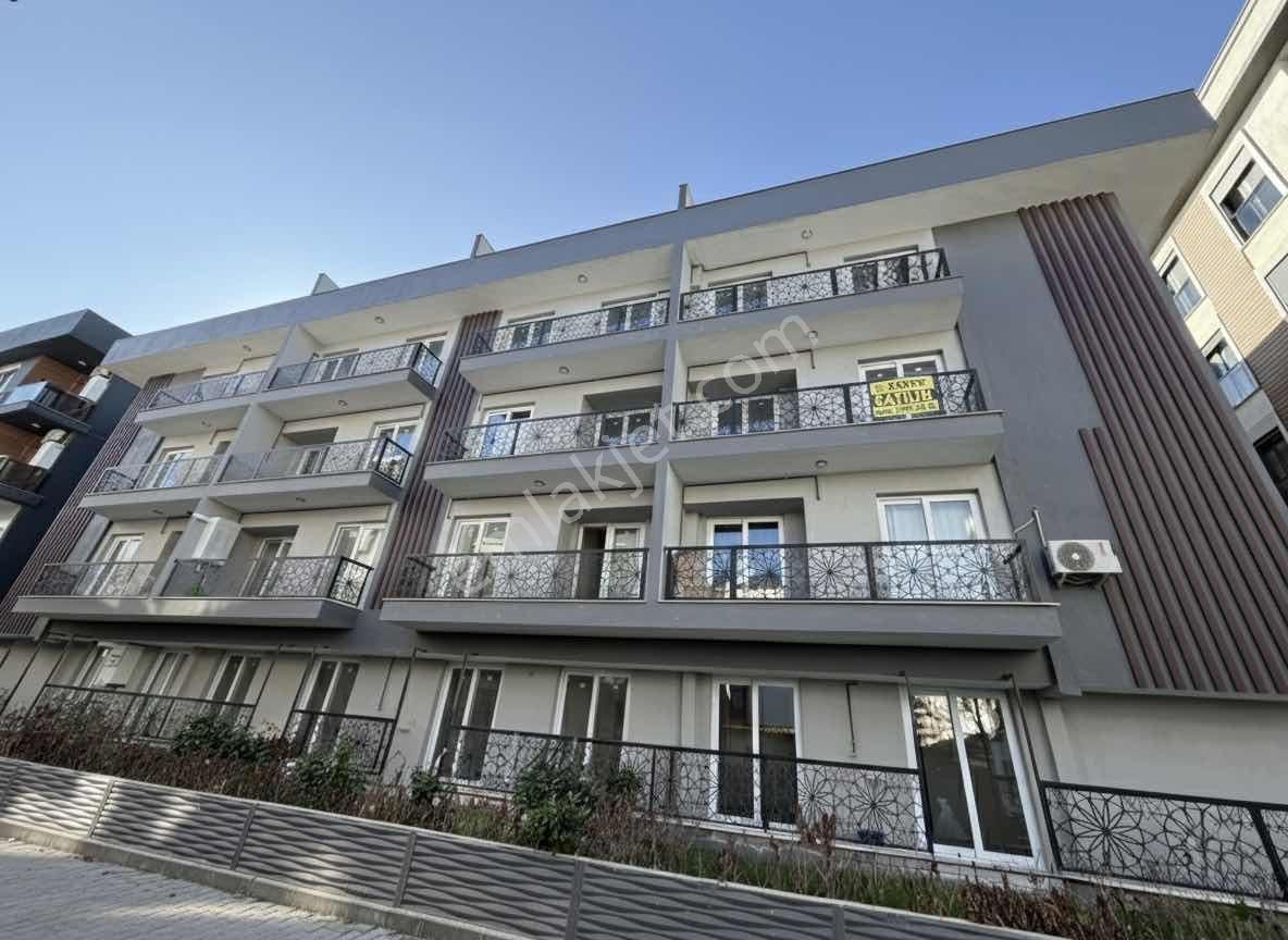 Menemen Seyrek Arakat 1+1 70m² Tapuya İşli Satılık Daire