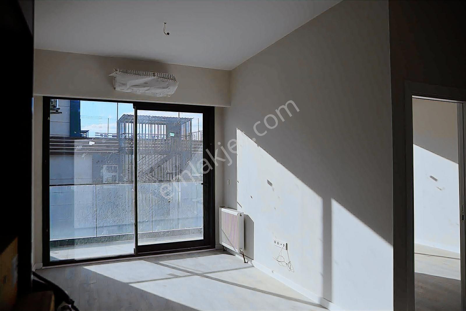 İzmir Balatçık'ta İnci Suit Projesinde Satılık 1+1 Daire - Görsel 11