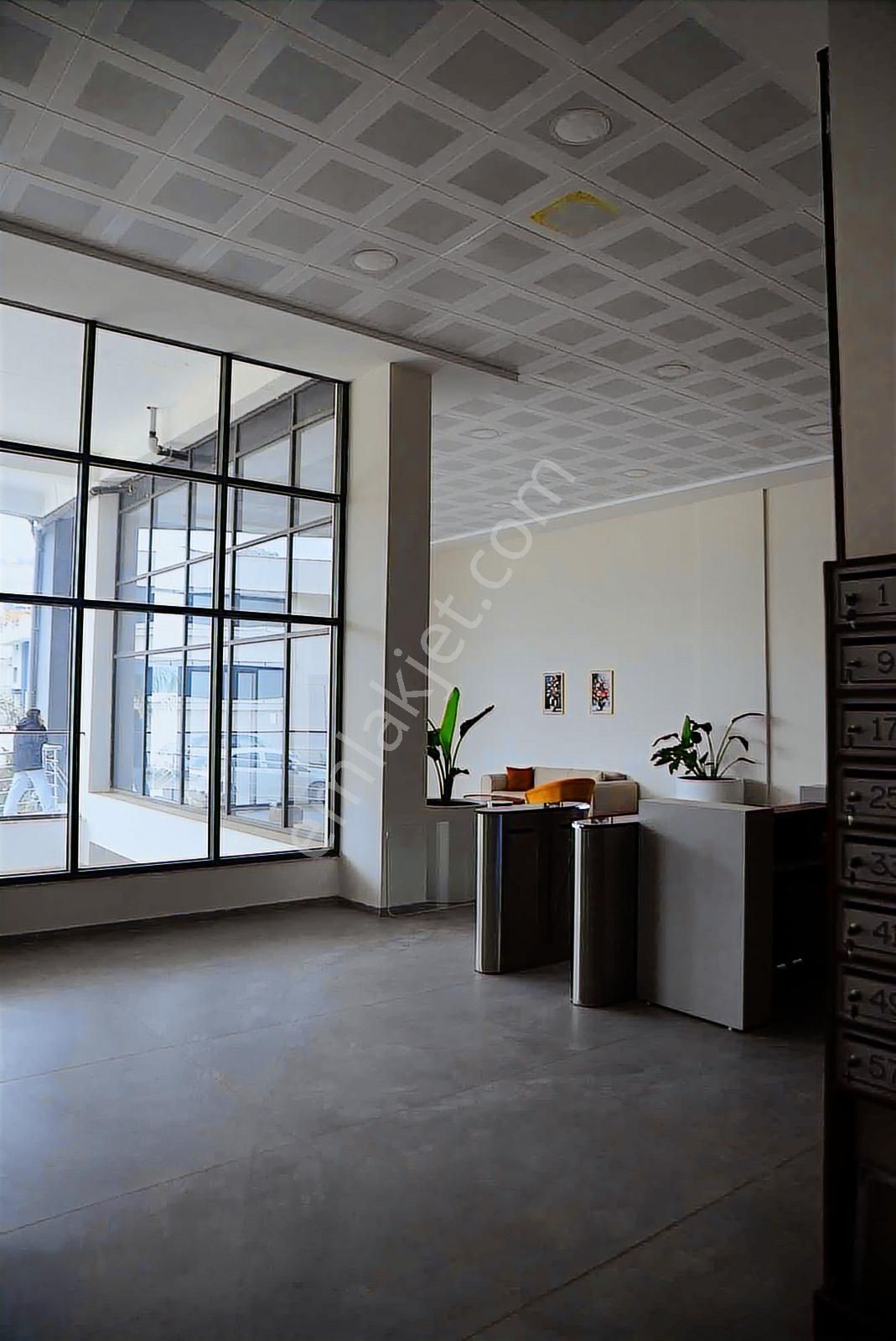 İzmir Balatçık'ta İnci Suit Projesinde Satılık 1+1 Daire - Görsel 17