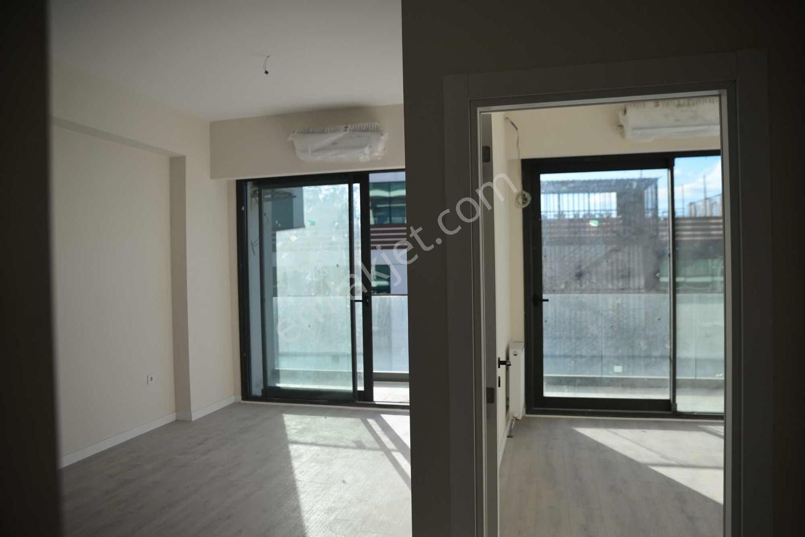 İzmir Balatçık'ta İnci Suit Projesinde Satılık 1+1 Daire - Görsel 12