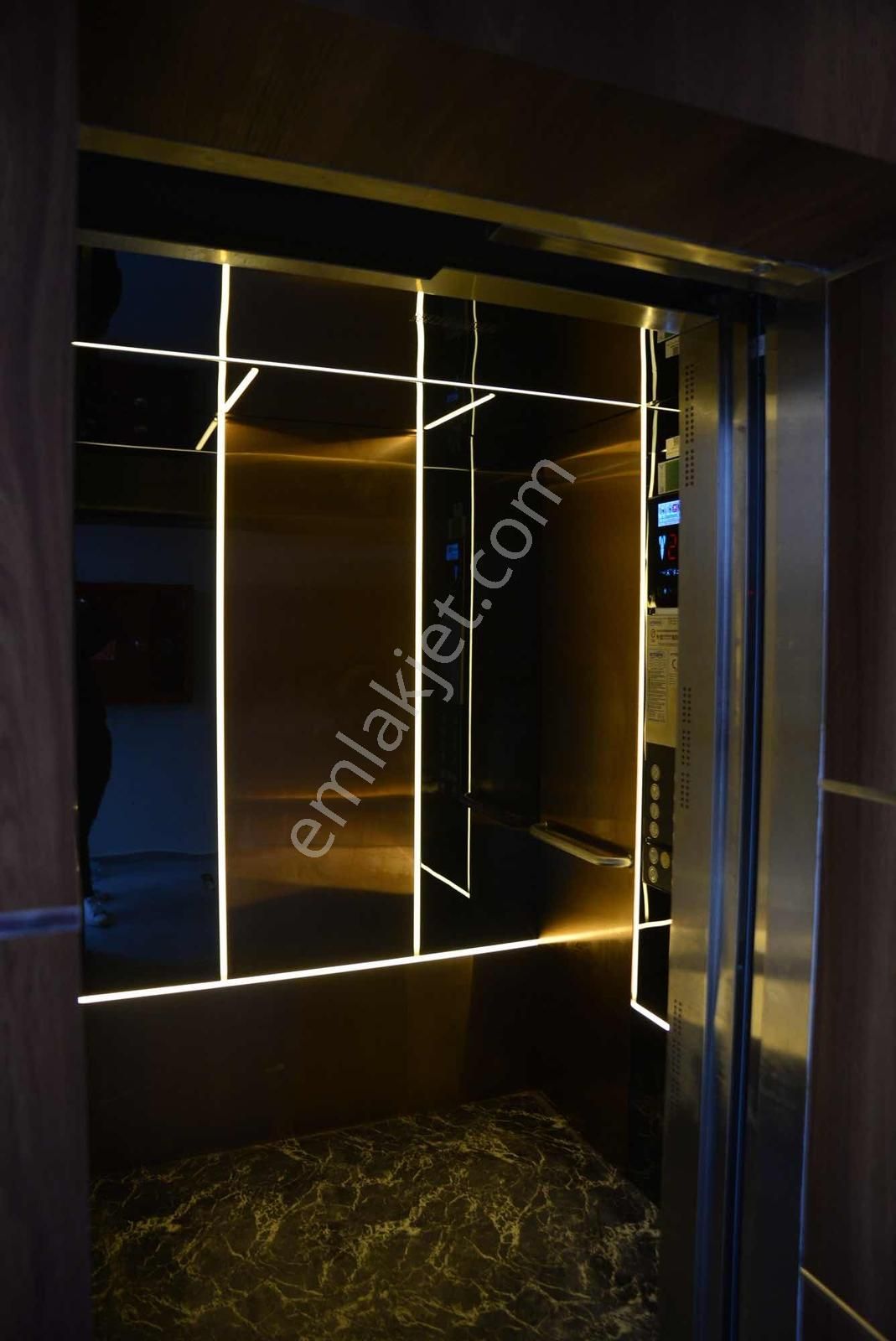 İzmir Balatçık'ta İnci Suit Projesinde Satılık 1+1 Daire - Görsel 27