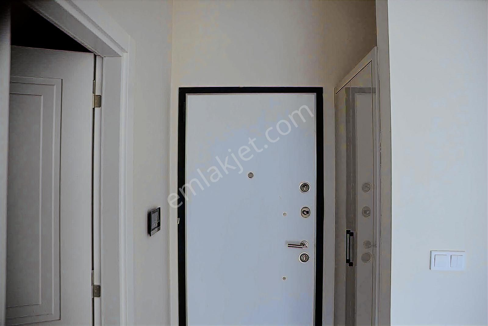 İzmir Balatçık'ta İnci Suit Projesinde Satılık 1+1 Daire - Görsel 23