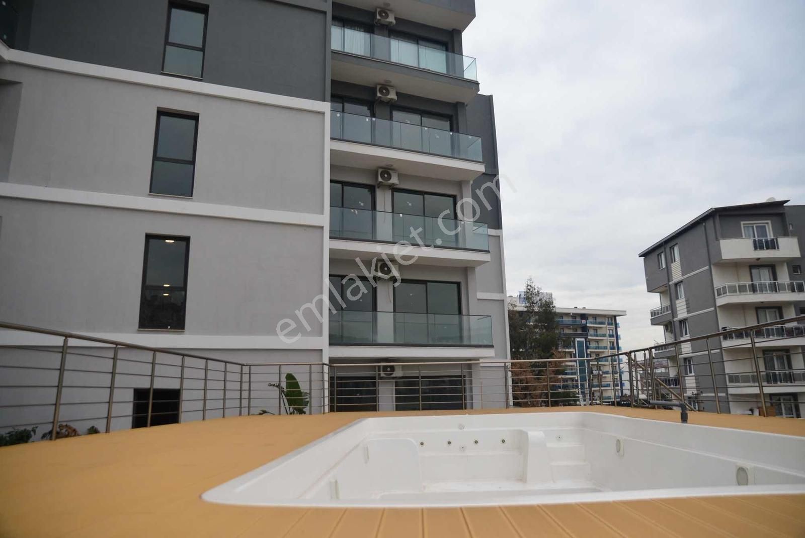 İzmir Balatçık'ta İnci Suit Projesinde Satılık 1+1 Daire - Görsel 8