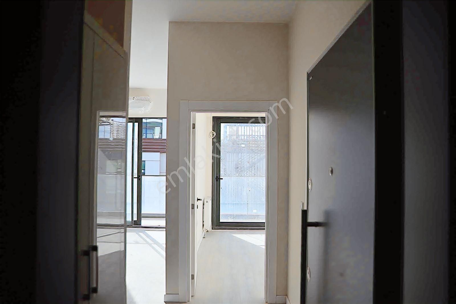 İzmir Balatçık'ta İnci Suit Projesinde Satılık 1+1 Daire - Görsel 20