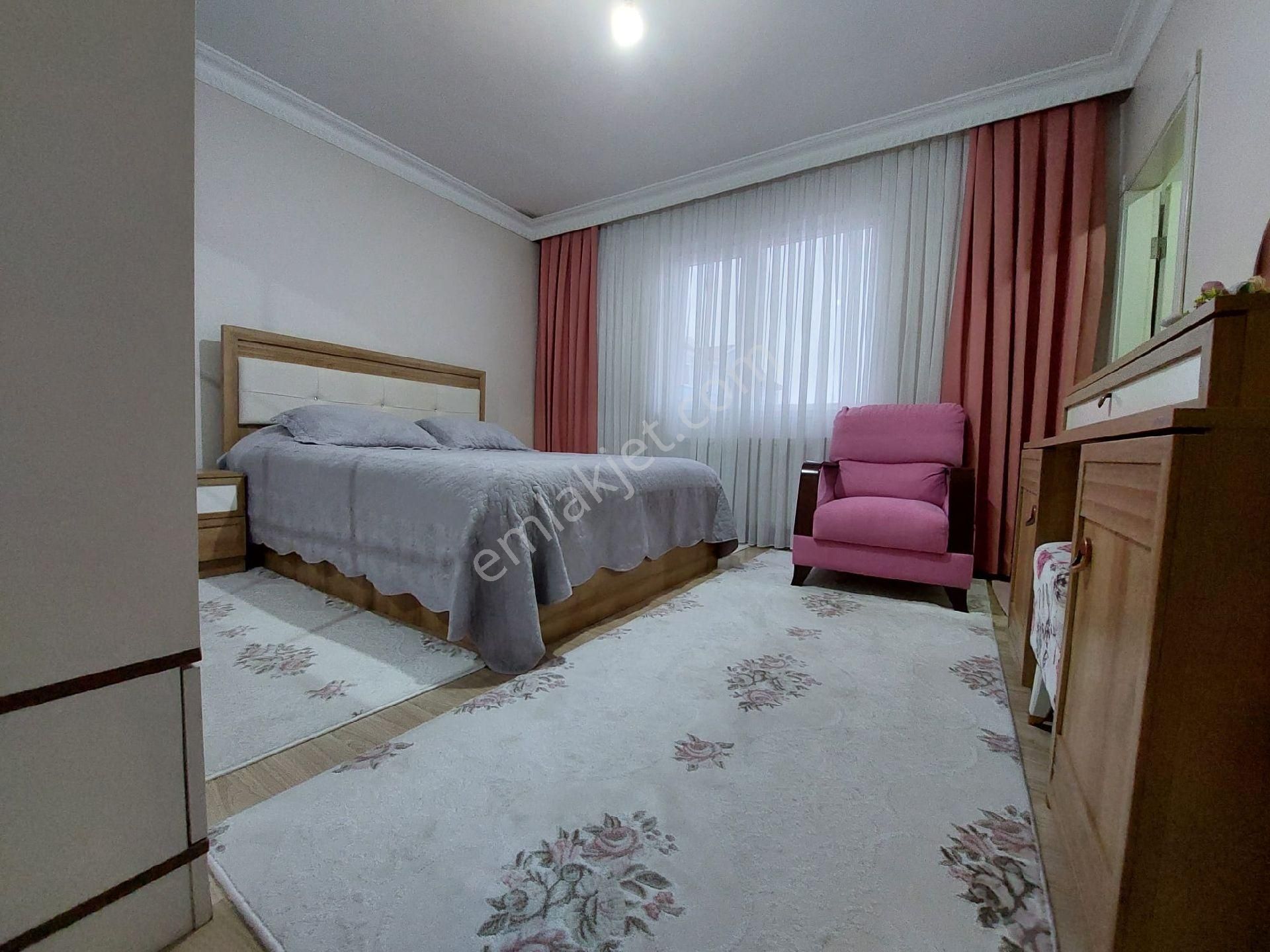 Elvan Mahallesi 1959 Sokak’ta Satılık 3+1 Üst Kat Daire 🌿