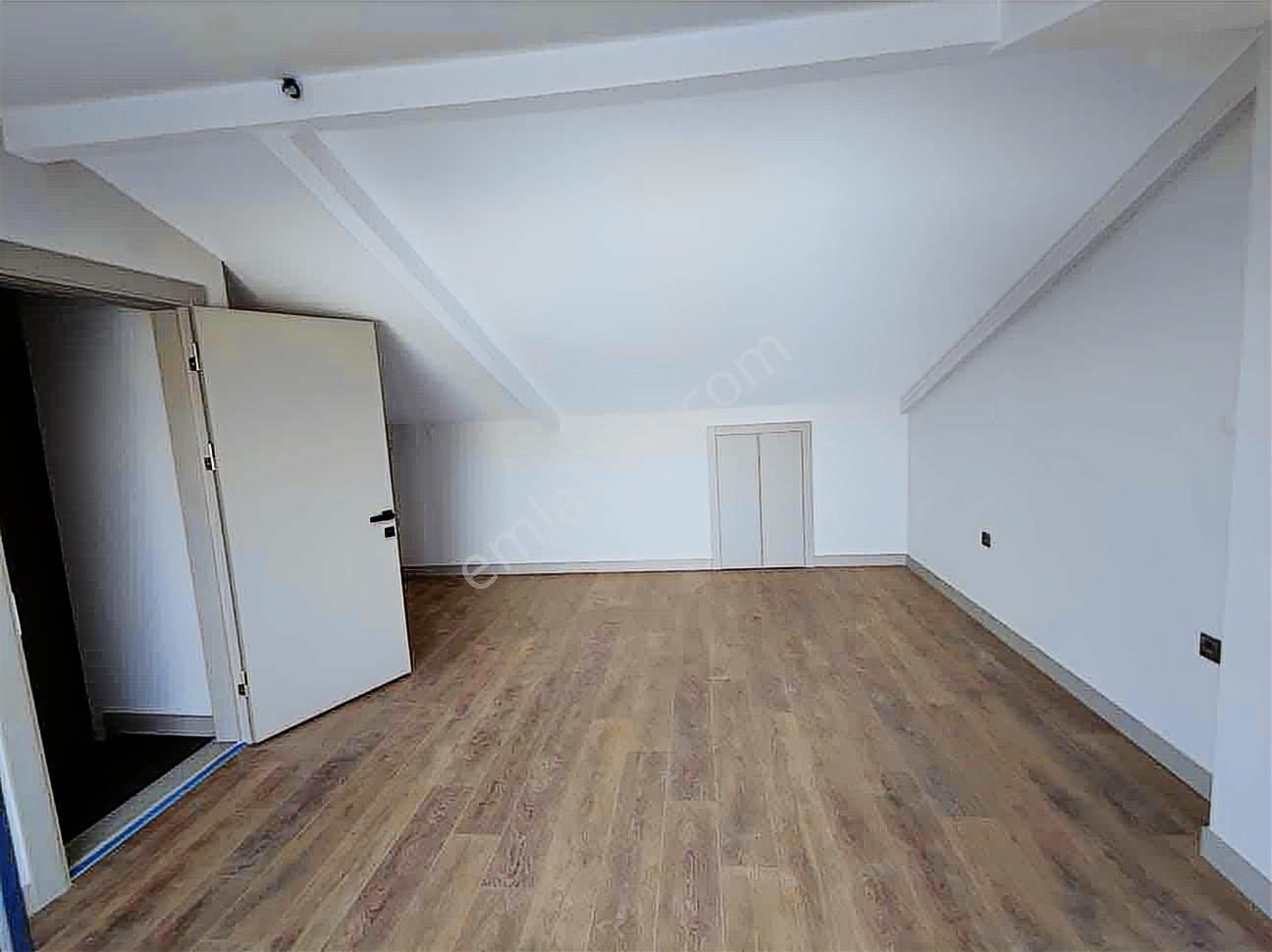 Qzen'den Görecede Bağımsız Bahçeli 262 M2 4+1 Geniş Triblex - Görsel 23