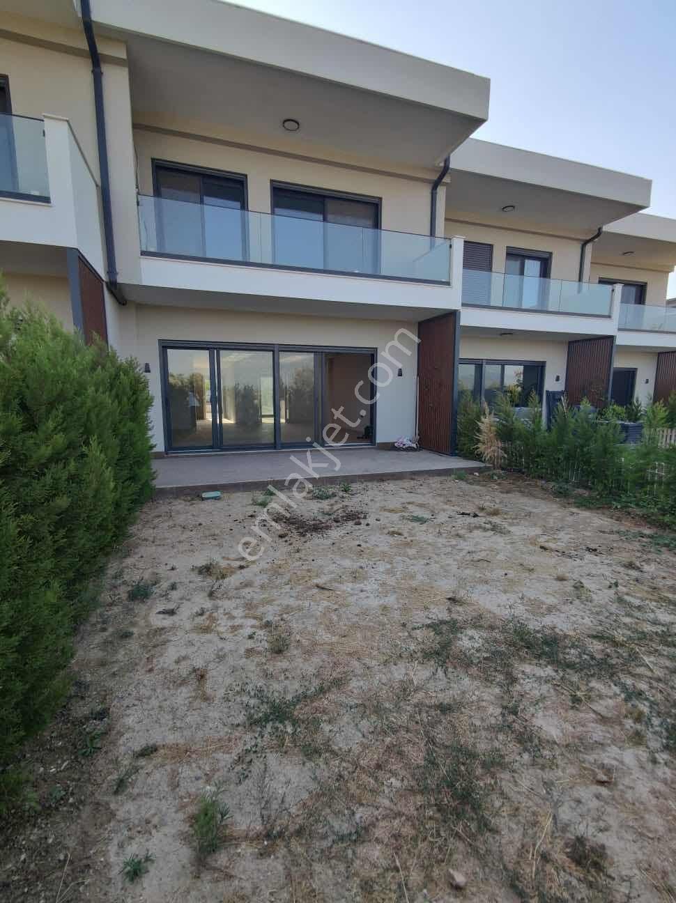 Qzen'den Görecede Bağımsız Bahçeli 262 M2 4+1 Geniş Triblex - Görsel 17