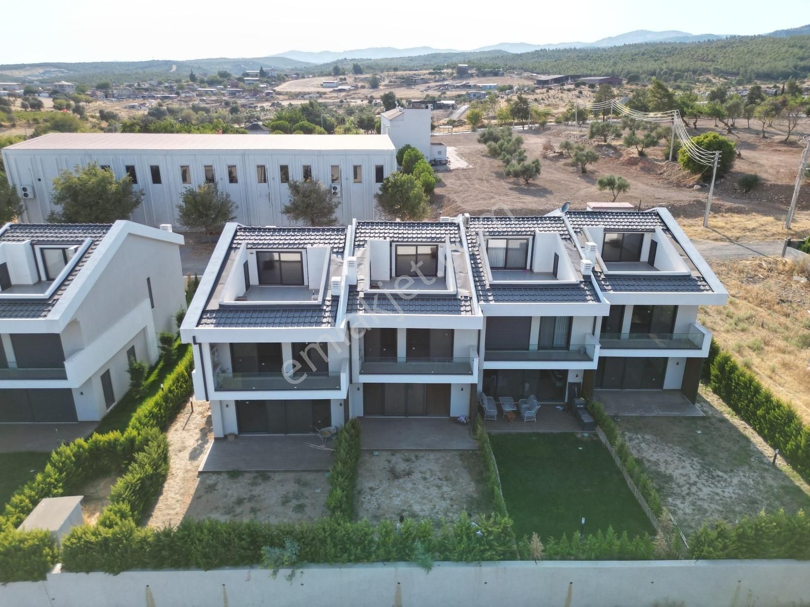 Qzen'den Görecede Bağımsız Bahçeli 262 M2 4+1 Geniş Triblex - Görsel 32