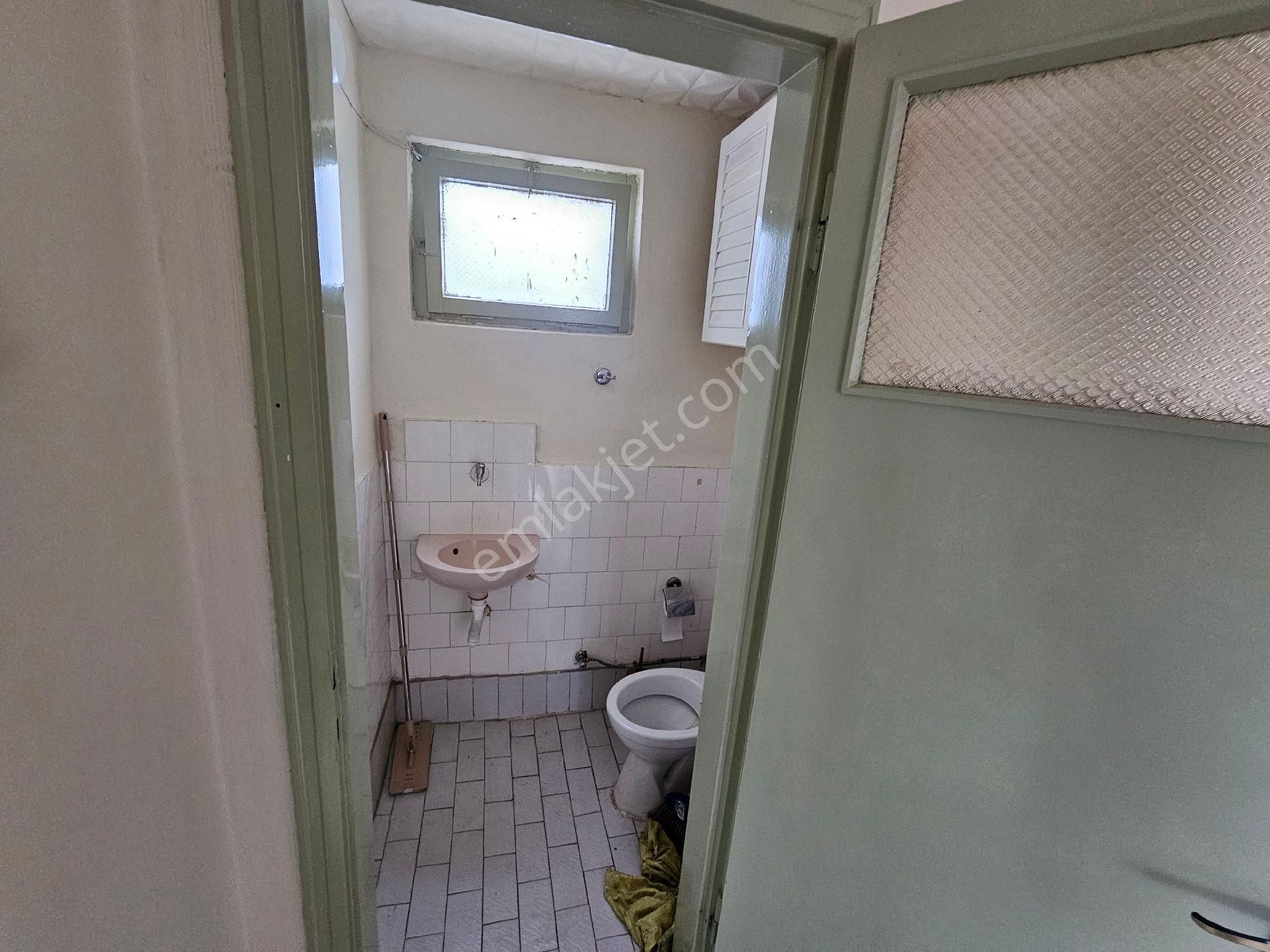 Gaziosmanpaşa Nenehatunda Teraslı Ön Cephe Keyifli 2+1 - Görsel 14