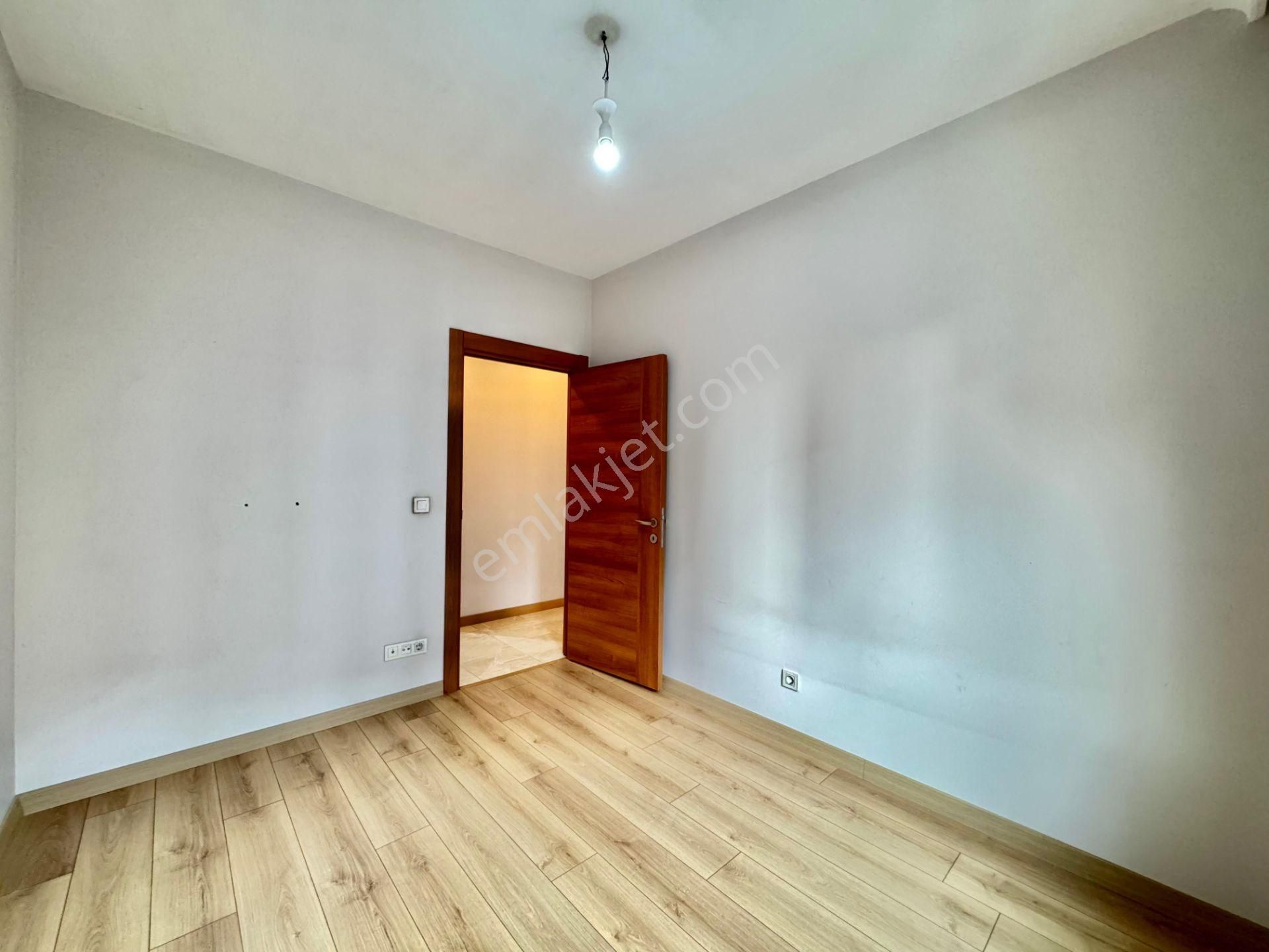 Suadiye De Bağdat Cad. Ve Marmaray'a Yakın Balkonlu 5 Yaşında Boş 3+1 Daire Kadıköy İstanbul - Görsel 13