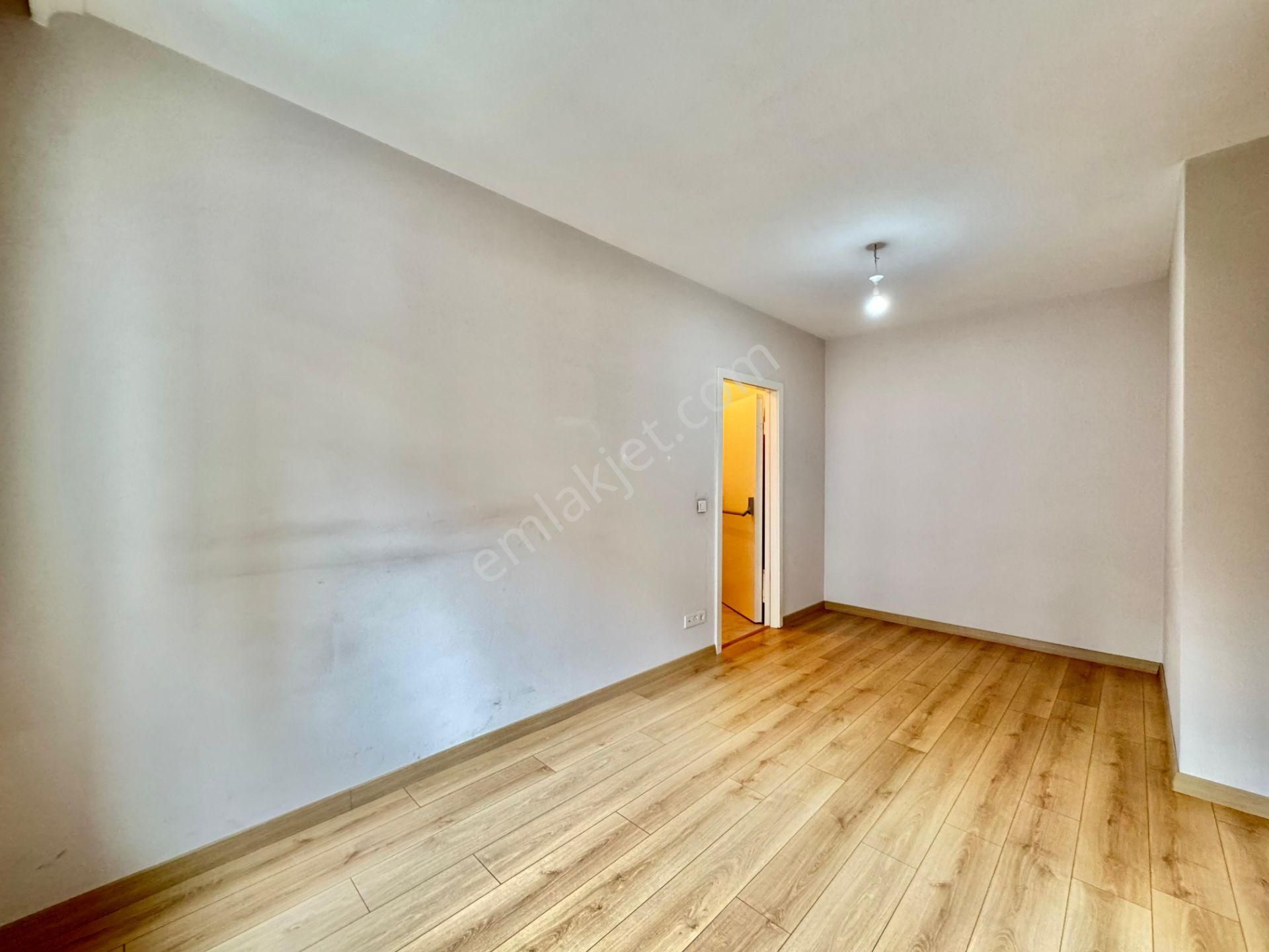 Suadiye De Bağdat Cad. Ve Marmaray'a Yakın Balkonlu 5 Yaşında Boş 3+1 Daire Kadıköy İstanbul - Görsel 8