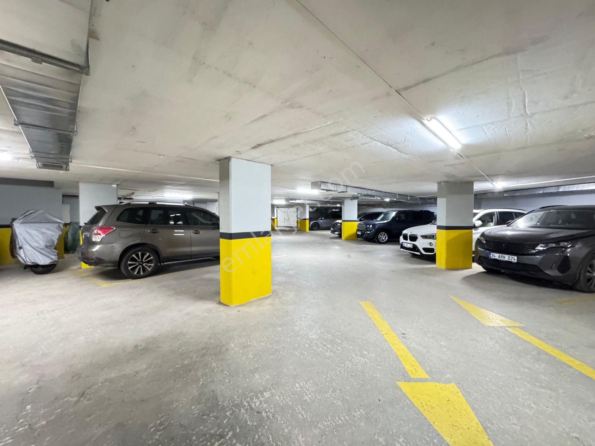 Suadiye De Bağdat Cad. Ve Marmaray'a Yakın Balkonlu 5 Yaşında Boş 3+1 Daire Kadıköy İstanbul - Görsel 24