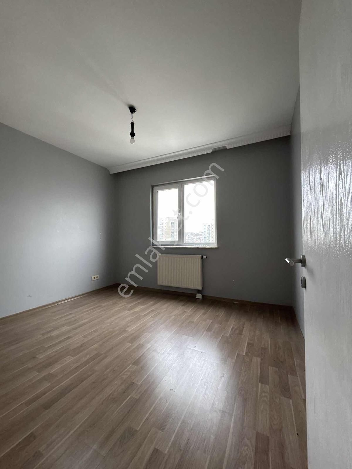 Kiptaş 5 Etap Sitesi İçerisinde Satılık 2+1 Arakat Daire - Görsel 8