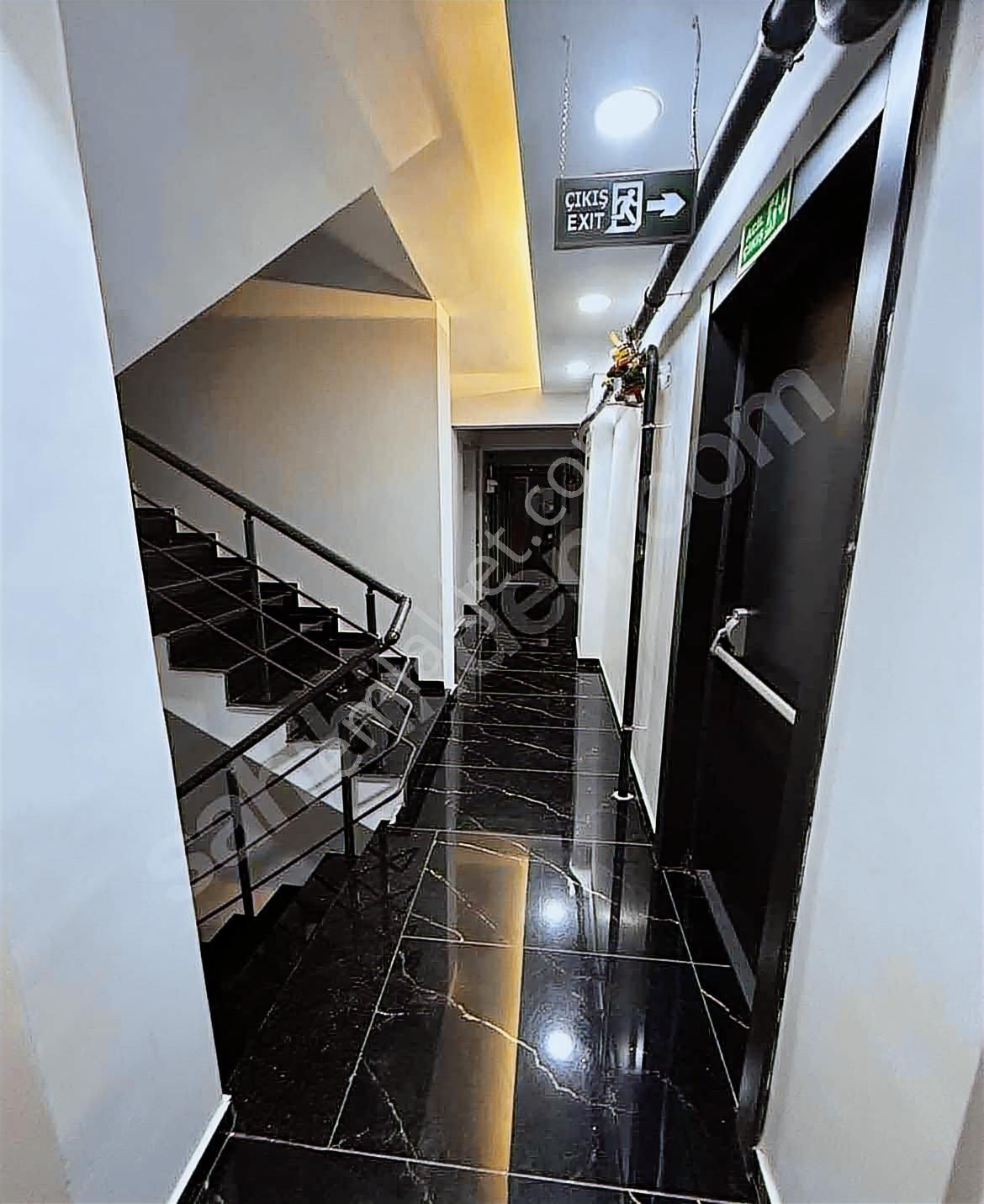 Çiğli Ataşehir Black Prestijli Konumda Kiralık Sıfır 3+1 Daire - Görsel 2