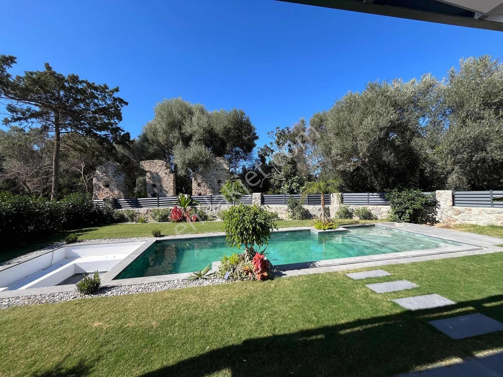 Bodrum Gümüşlükte Satılık Site İçerisinde Tek Katlı 3+1 Villa - Görsel 3