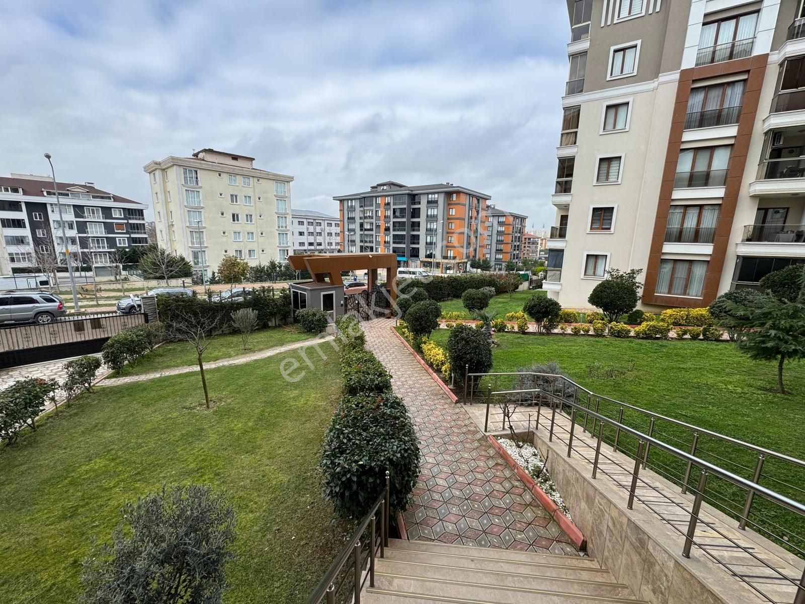 Silivri Yeni Mah. Butik Site İçi Ebeveyn Banyolu Ara Kat 2+1 - Görsel 11