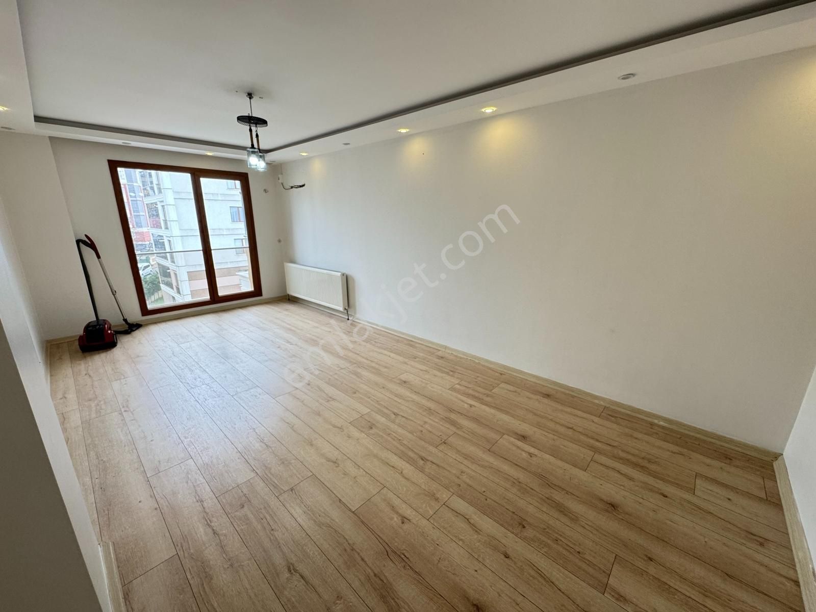 Silivri Yeni Mah. Butik Site İçi Ebeveyn Banyolu Ara Kat 2+1 - Görsel 4