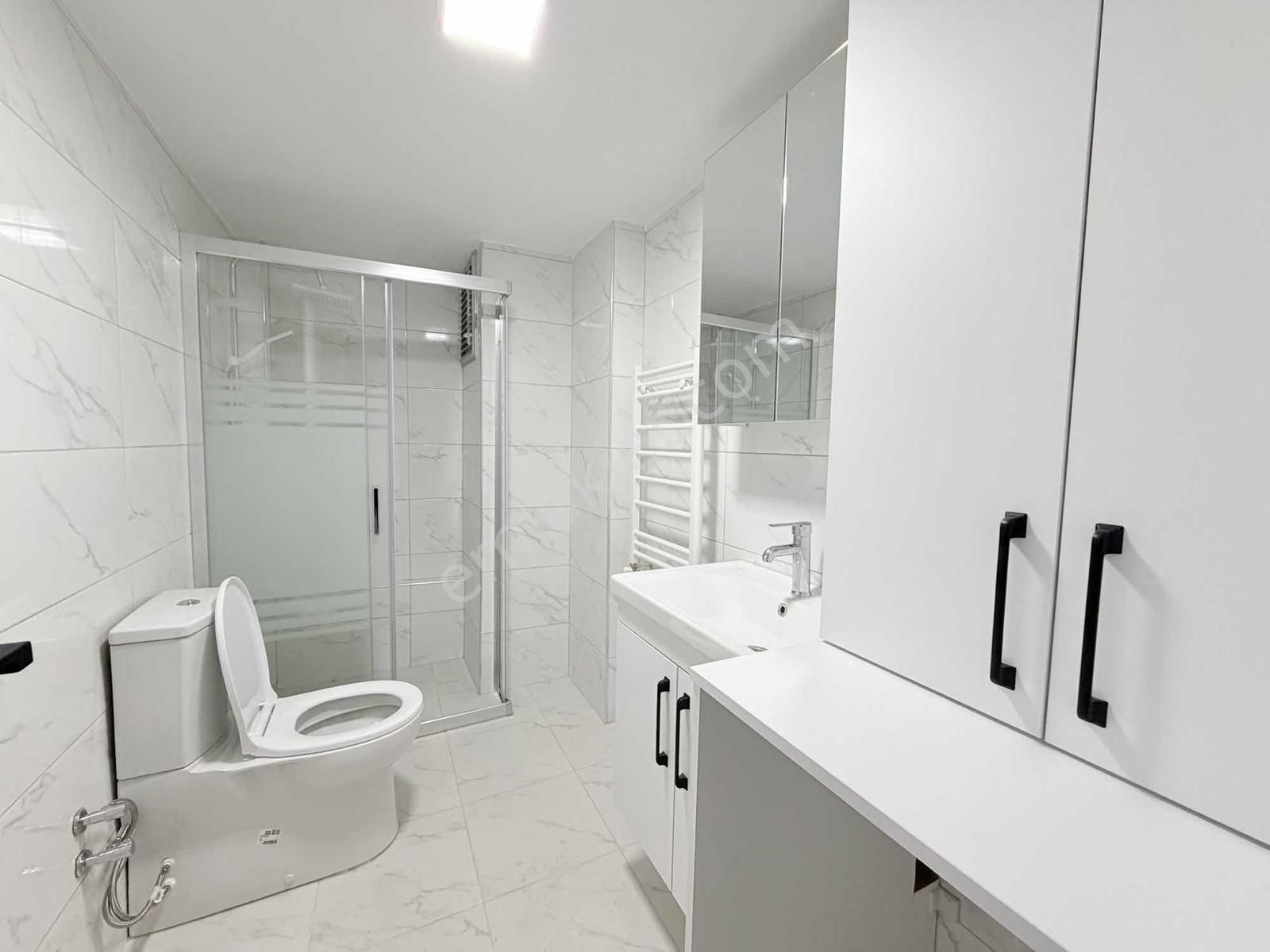 Sahil Ve Tramvay Yak. 2+1 90 M2 Lüx Arakat Manzaralı Daire - Görsel 16