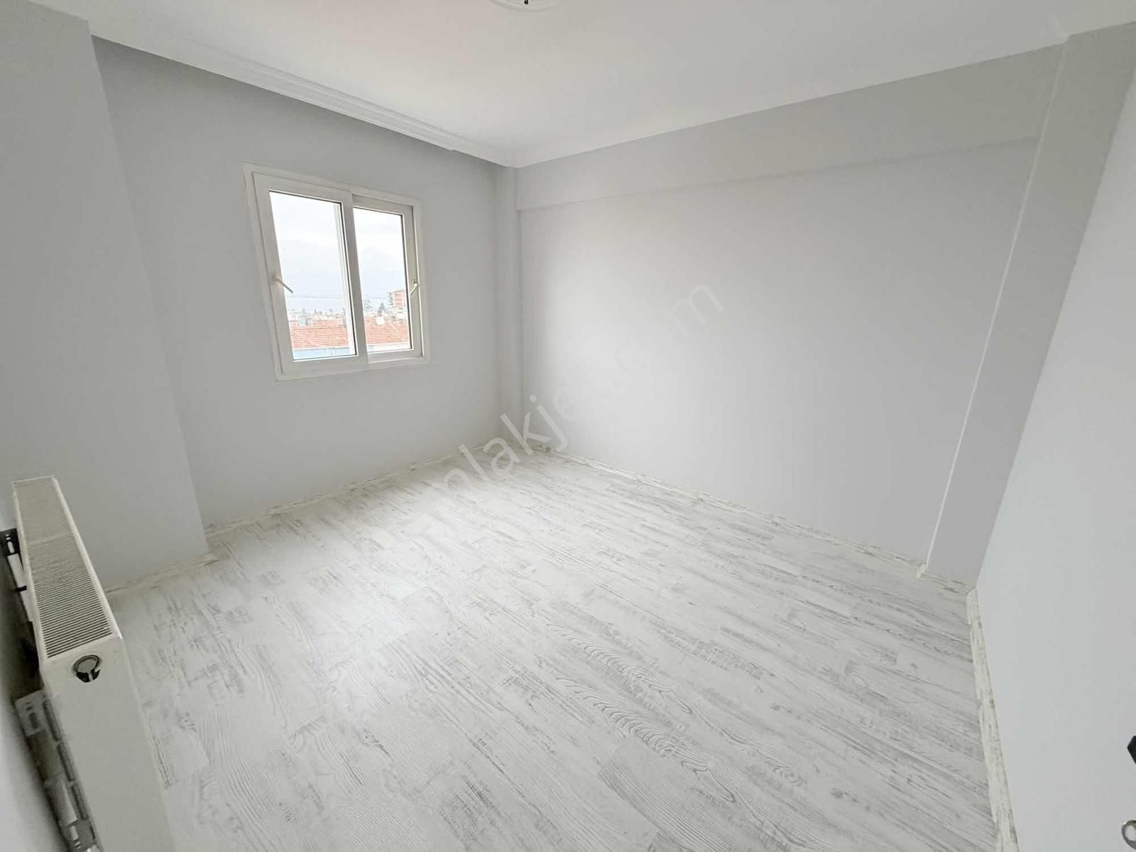 Sahil Ve Tramvay Yak. 2+1 90 M2 Lüx Arakat Manzaralı Daire - Görsel 17