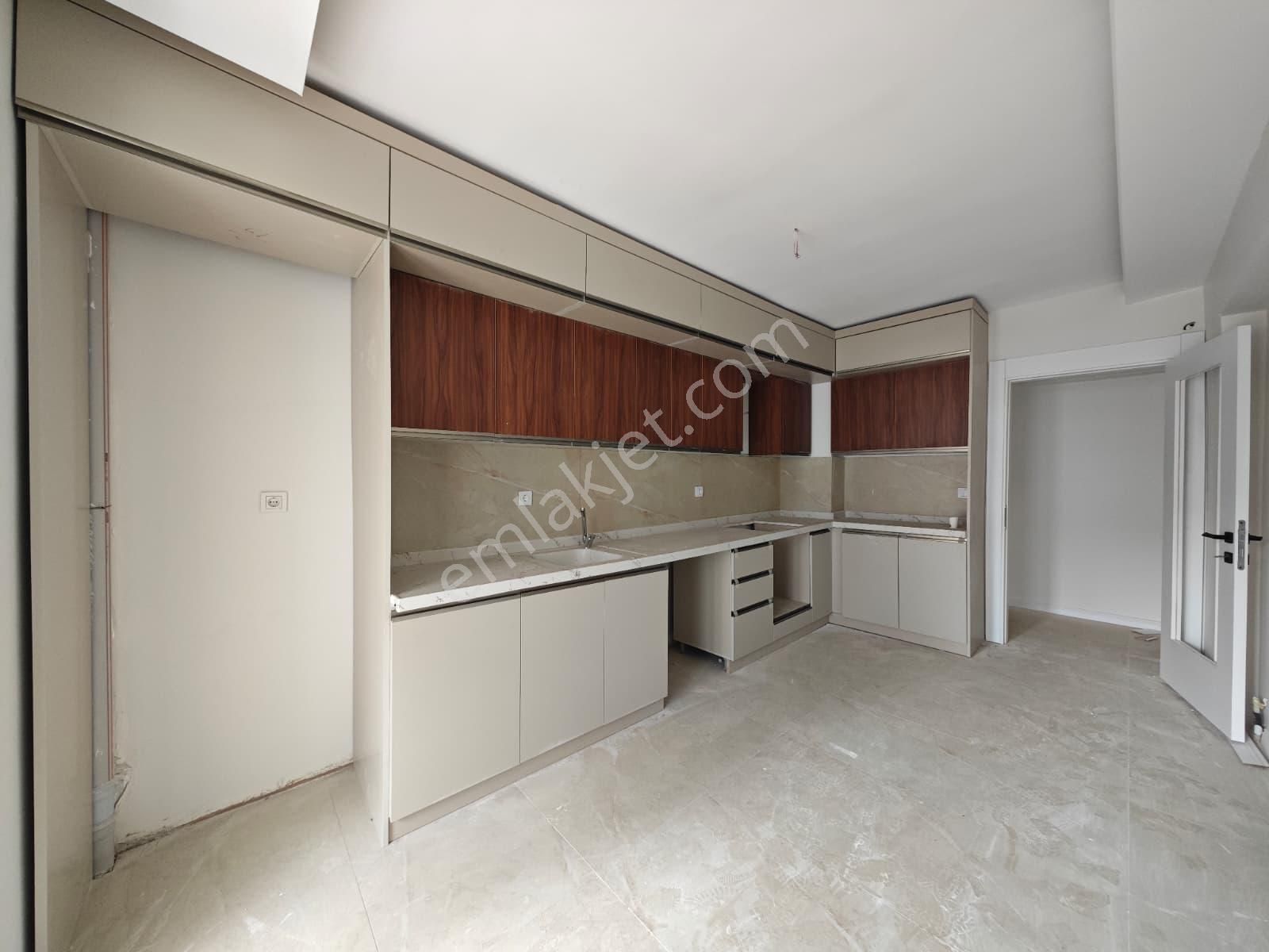 Feridunçelik'te Güvenlikli Full Yapılı 3+1 135 M2 Satılık Sıfır Daire !!