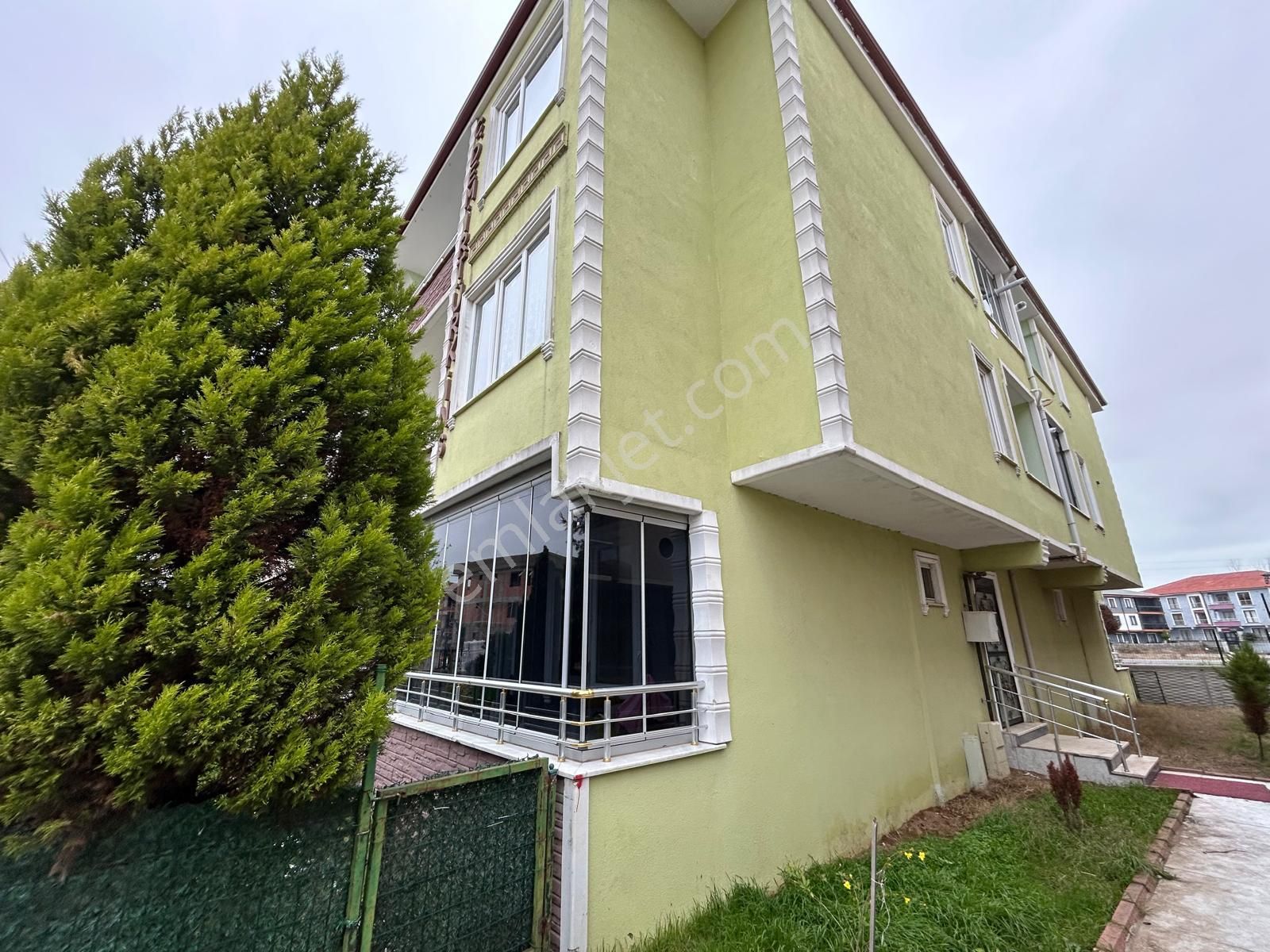 Karasu Yalı Mahallesinde 2+1, Komple Eşyalı, Ayrı Mutfaklı - Görsel 2