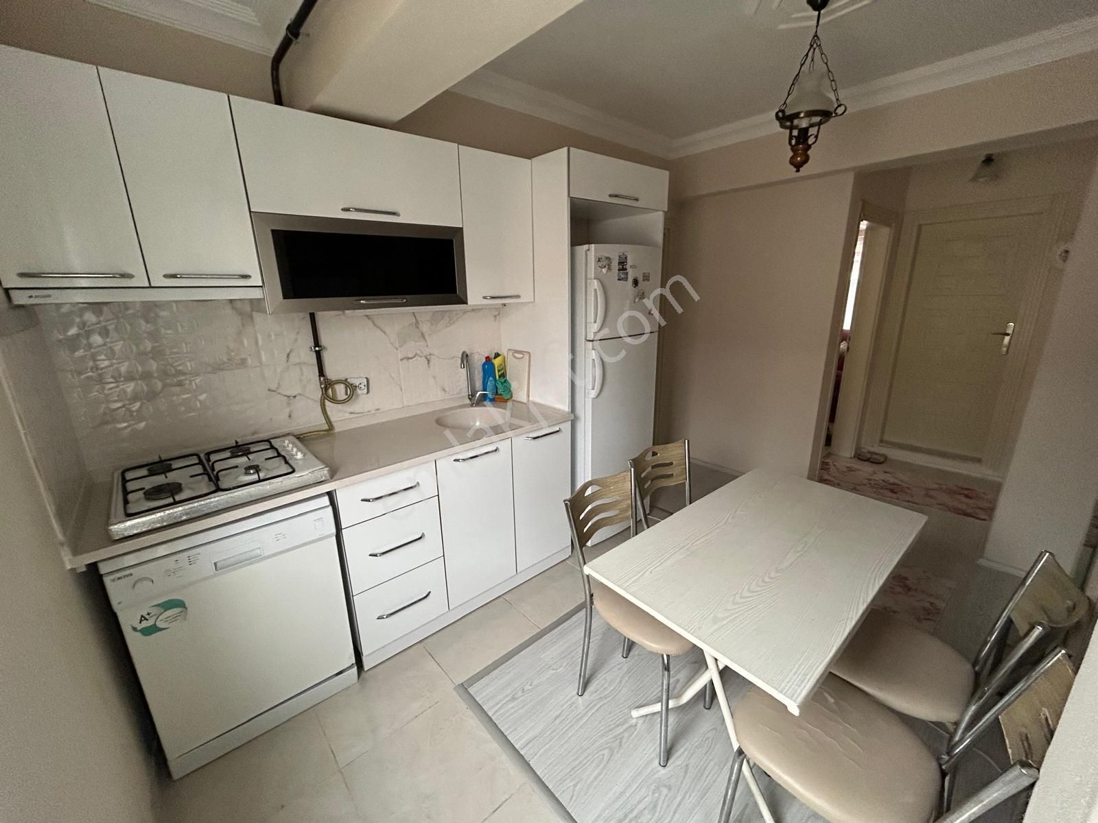 Karasu Yalı Mahallesinde 2+1, Komple Eşyalı, Ayrı Mutfaklı - Görsel 9