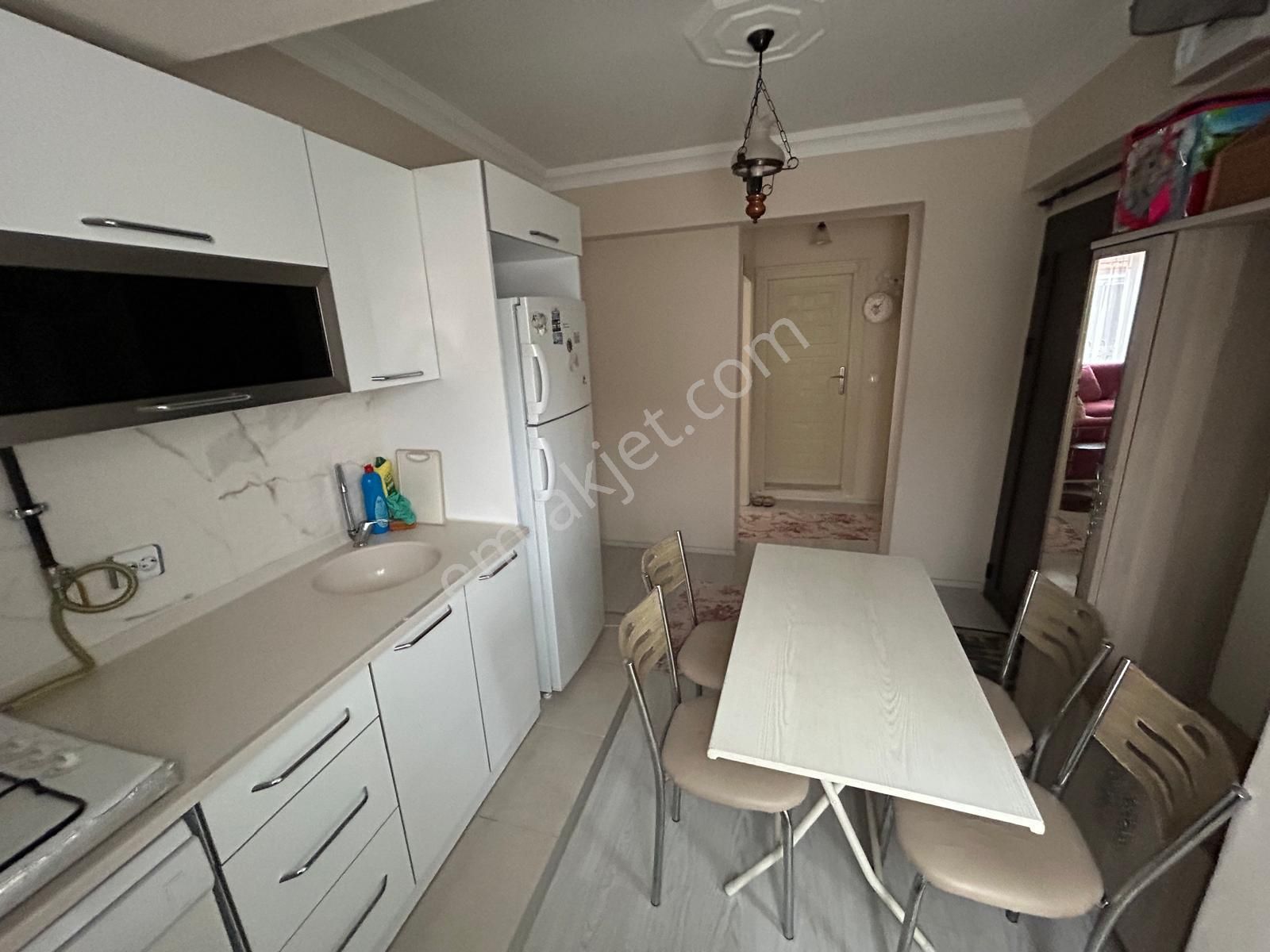 Karasu Yalı Mahallesinde 2+1, Komple Eşyalı, Ayrı Mutfaklı - Görsel 10
