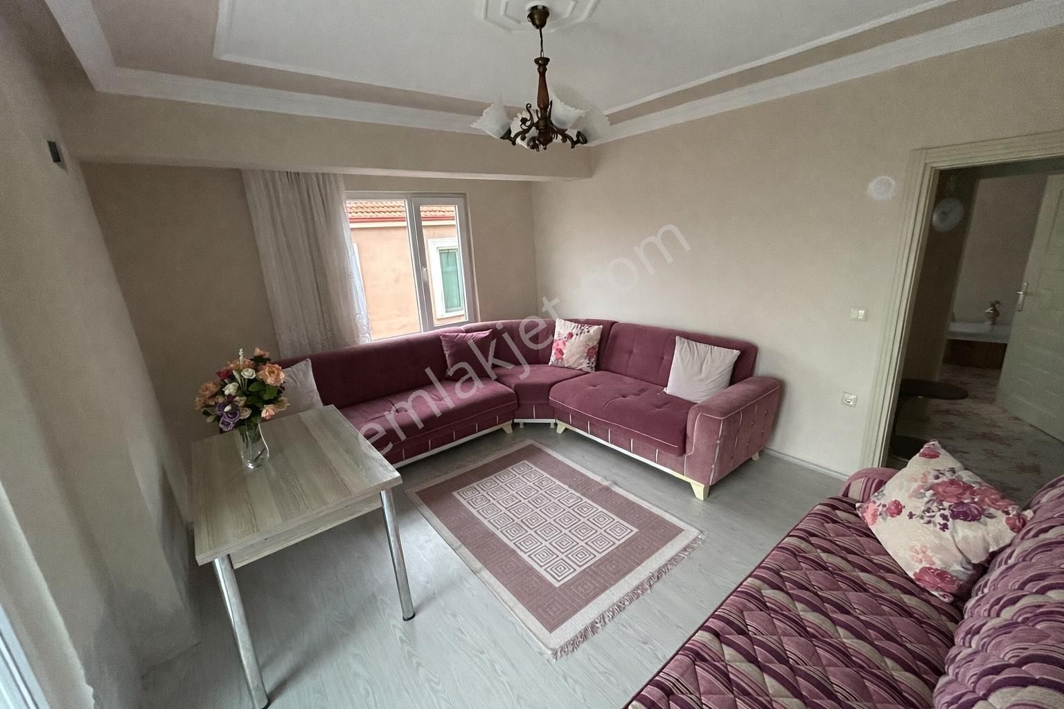 Karasu Yalı Mahallesinde 2+1, Komple Eşyalı, Ayrı Mutfaklı - Görsel 12