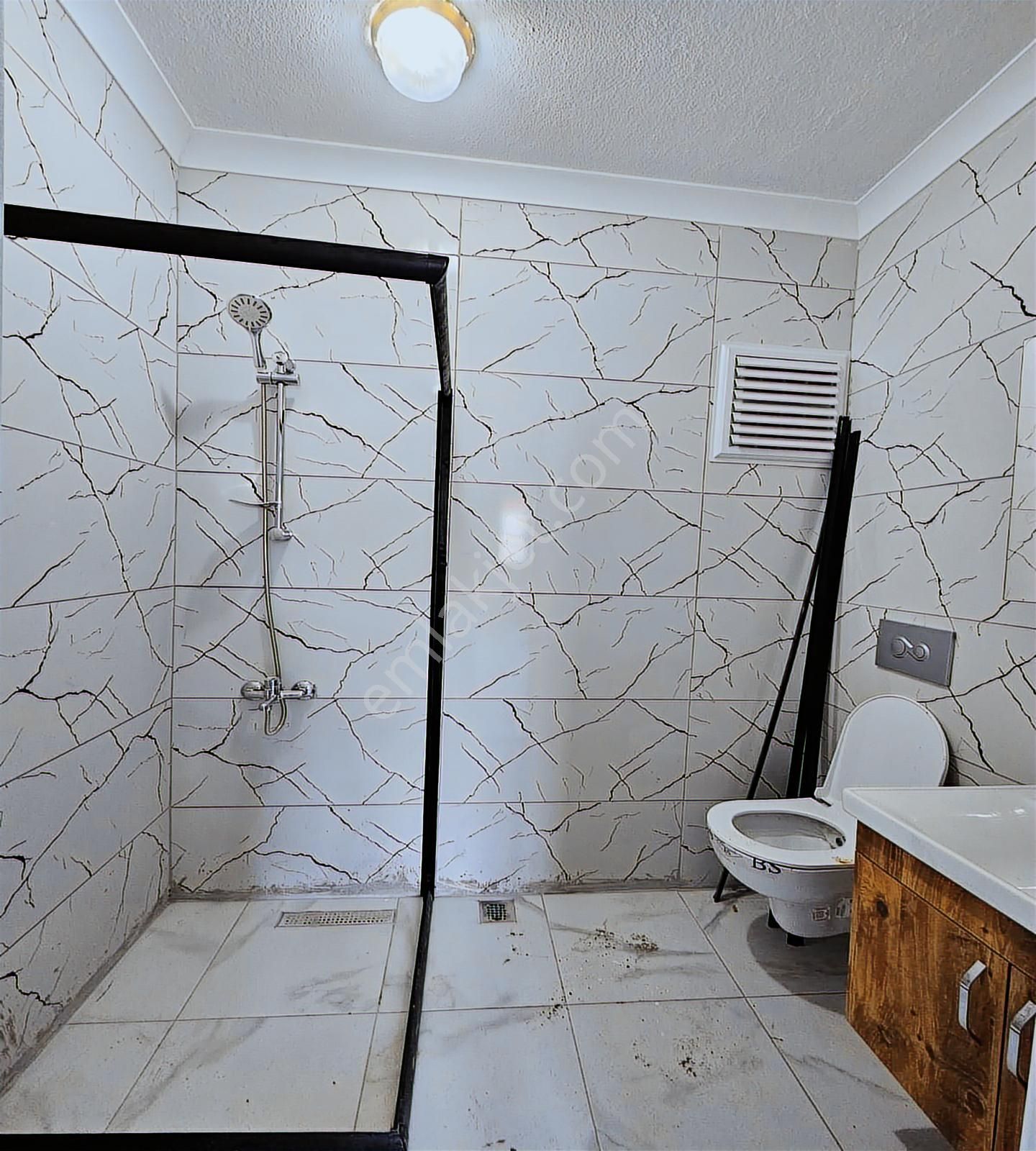 İstasyon Mah Havuzlu Sitede Satılık 3+1 Sıfır - Görsel 23