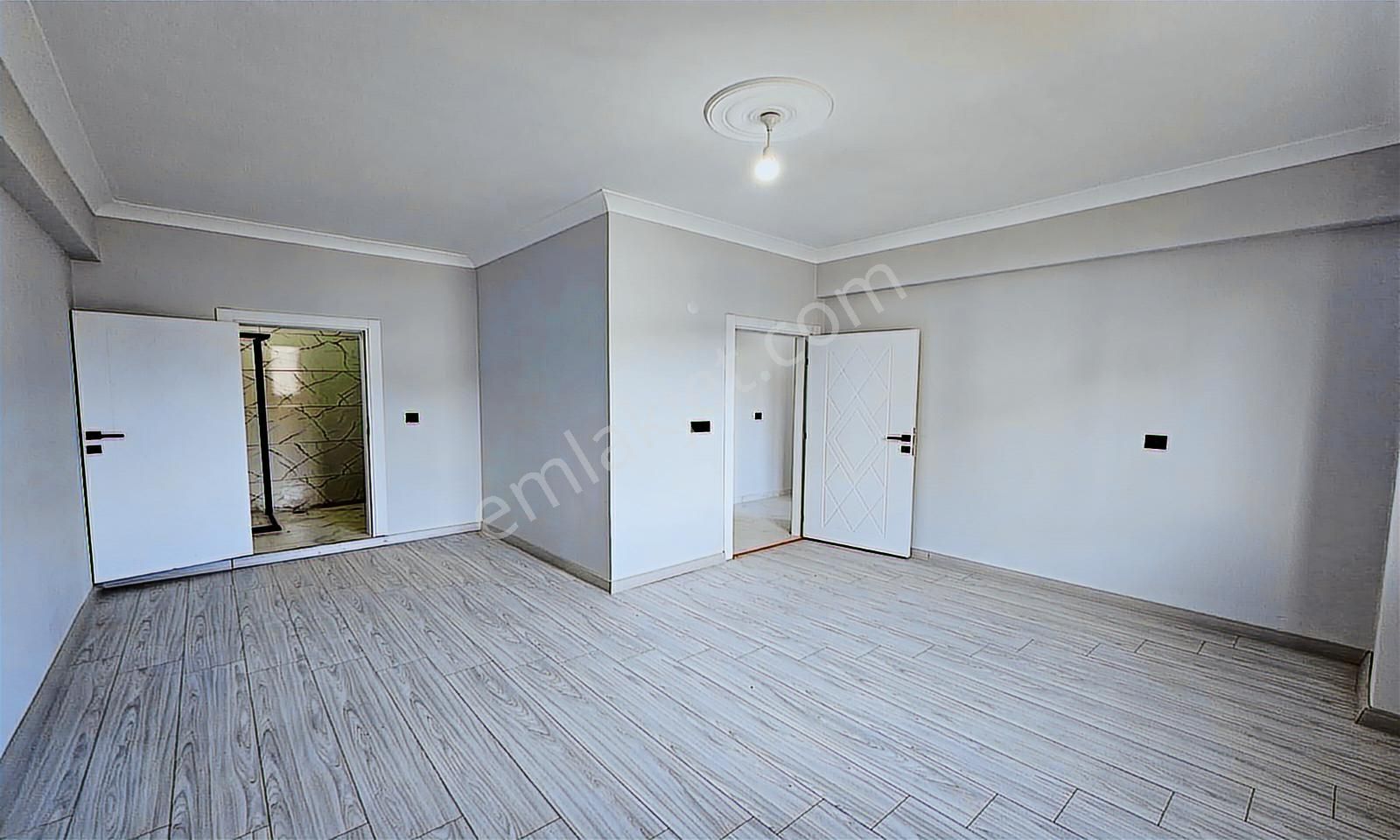 İstasyon Mah Havuzlu Sitede Satılık 3+1 Sıfır - Görsel 31