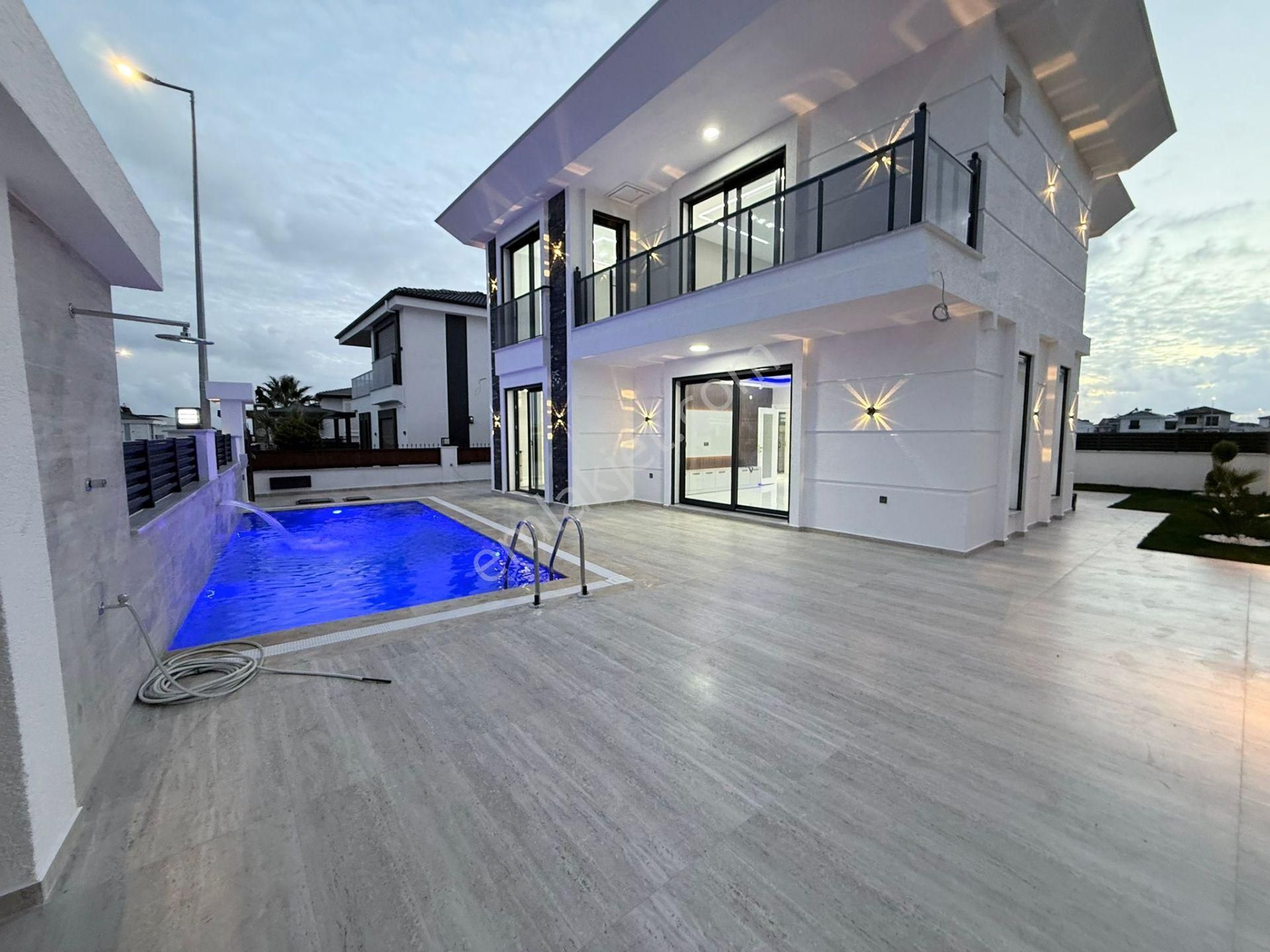 Didim Efeler Mah. 315 M2 Arsa Üzerinde 4+1 Ayrı Mutfaklı Havuzlu Ultra Lüx Müstakil Villamız Satışda - Görsel 4