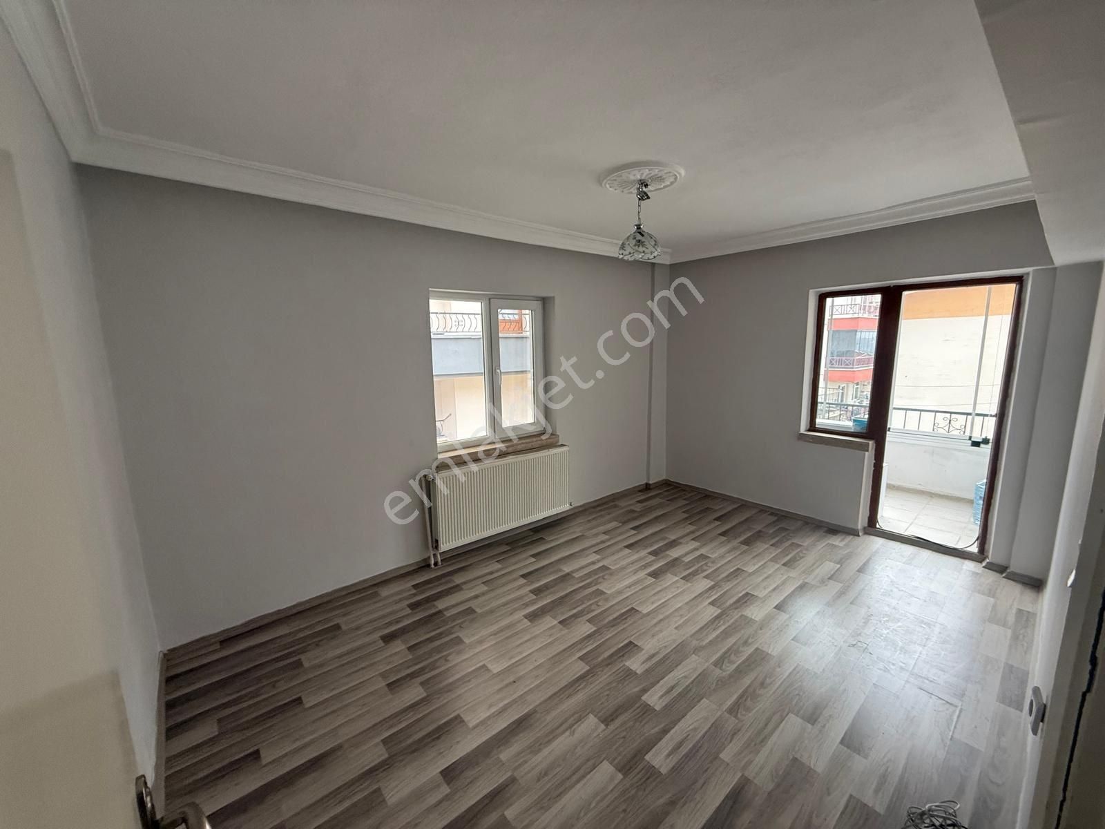 (3288) Çaldıran Da En Üst Kat Bağımsız Geniş M2 Fırsat Dairesi - Görsel 2