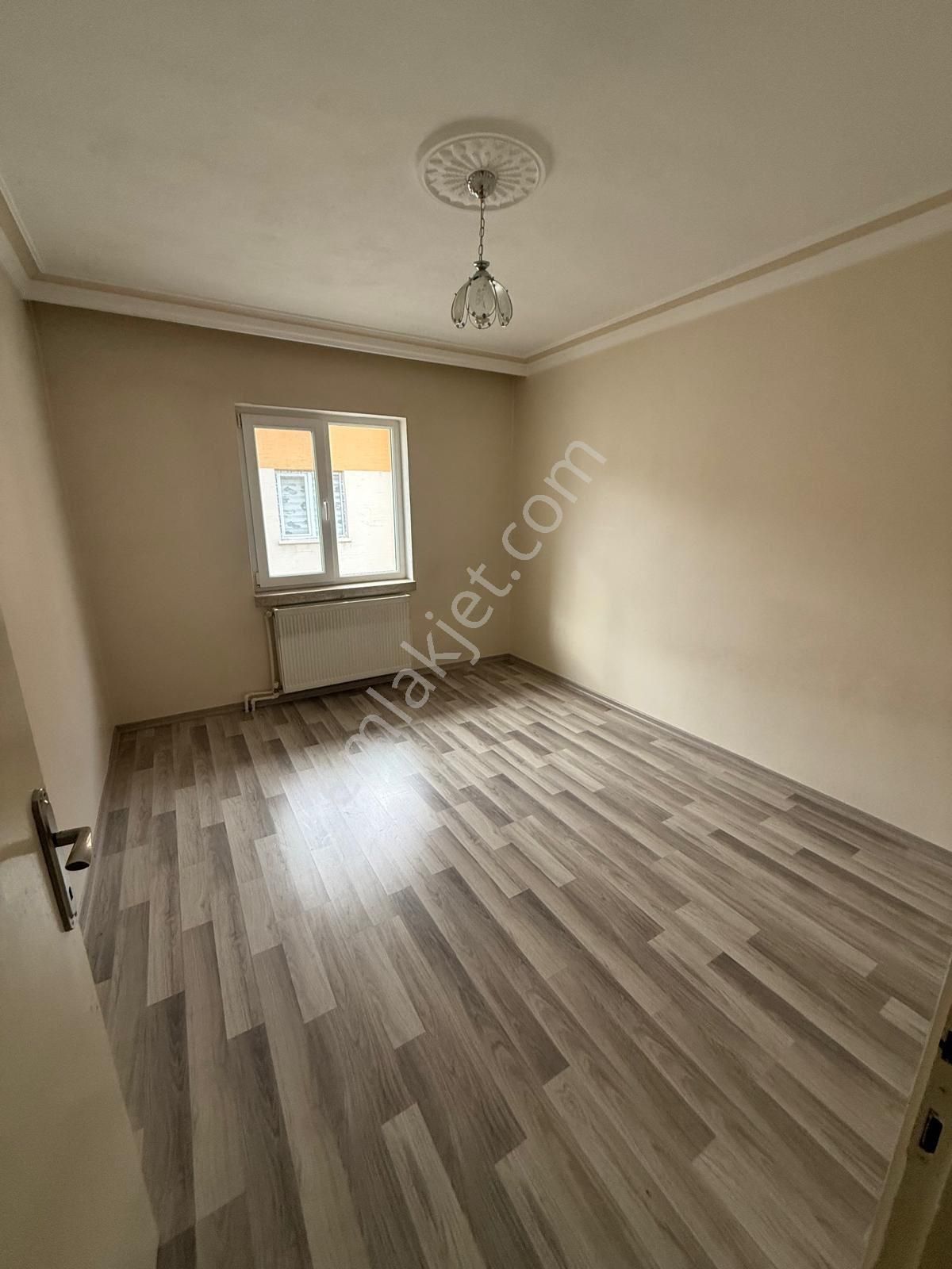 (3288) Çaldıran Da En Üst Kat Bağımsız Geniş M2 Fırsat Dairesi - Görsel 4