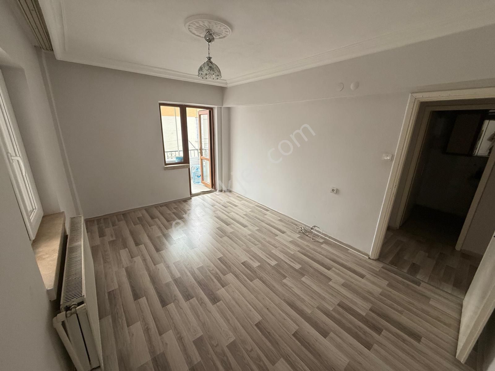 (3288) Çaldıran Da En Üst Kat Bağımsız Geniş M2 Fırsat Dairesi - Görsel 11